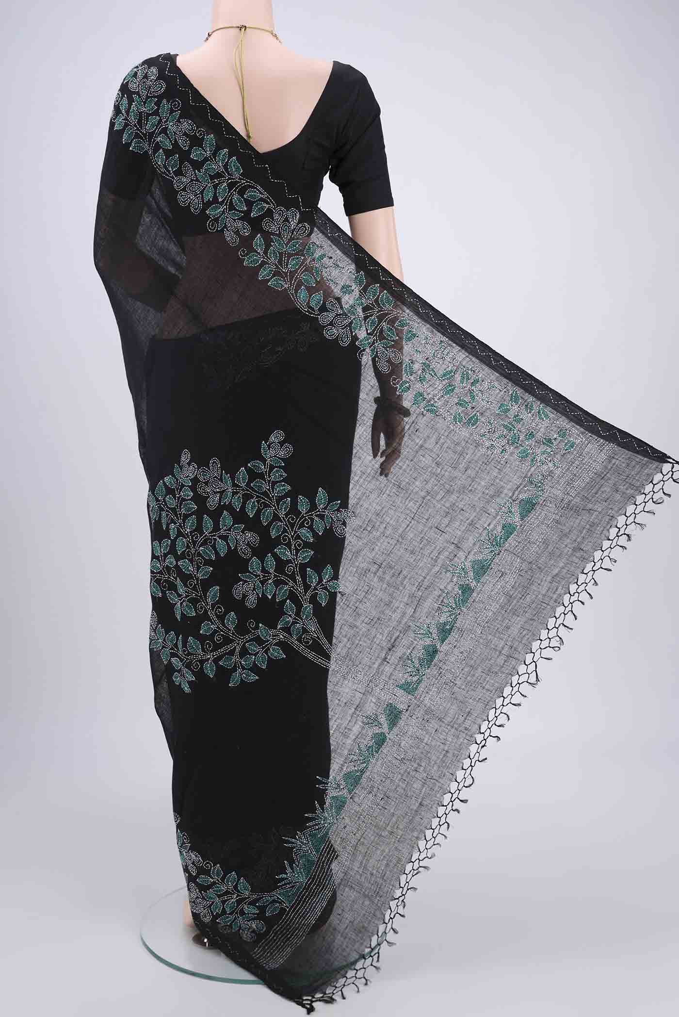 Black Linen Saree - Image 3