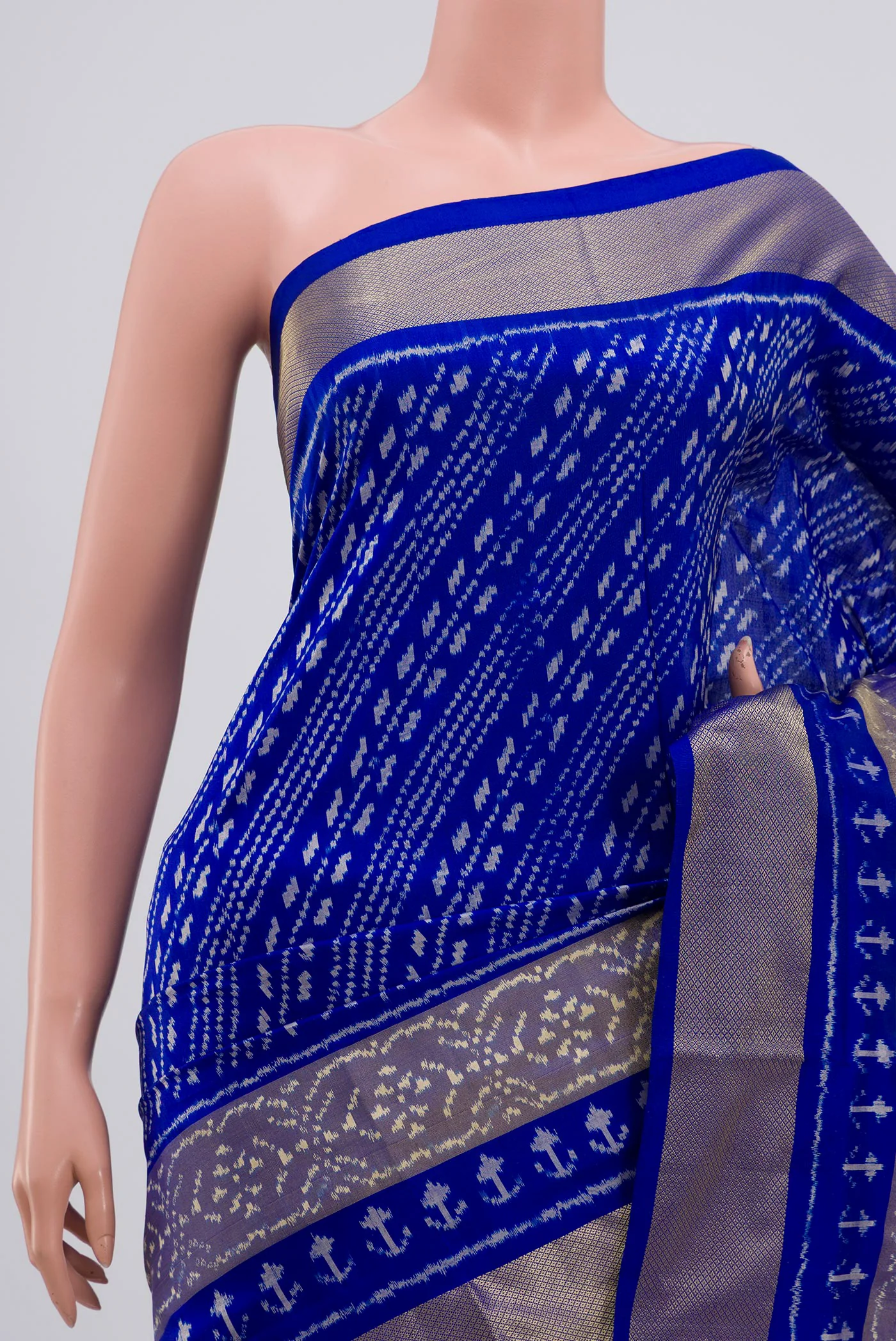 Blue Pochampally Silk Saree - Image 2