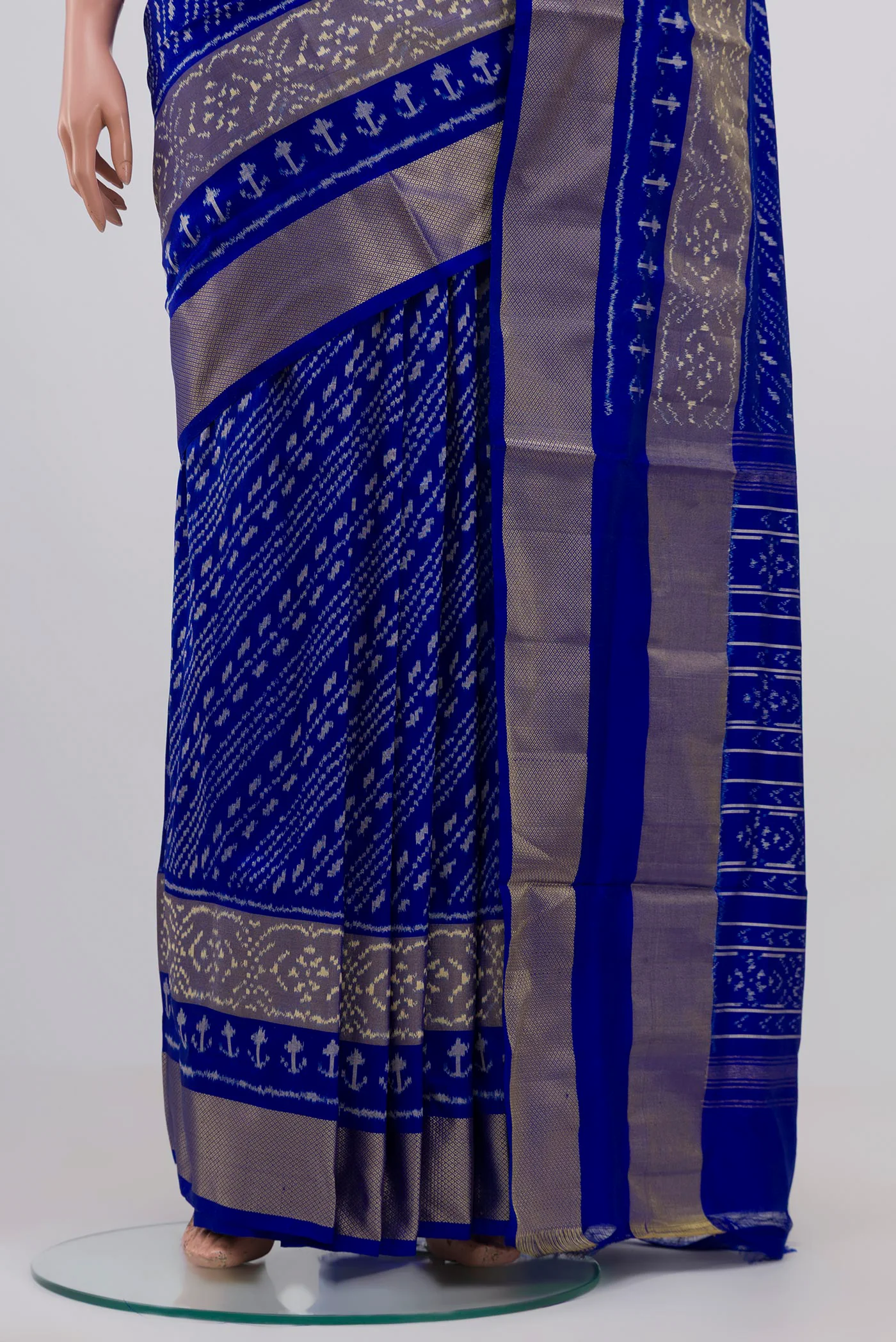 Blue Pochampally Silk Saree - Image 3