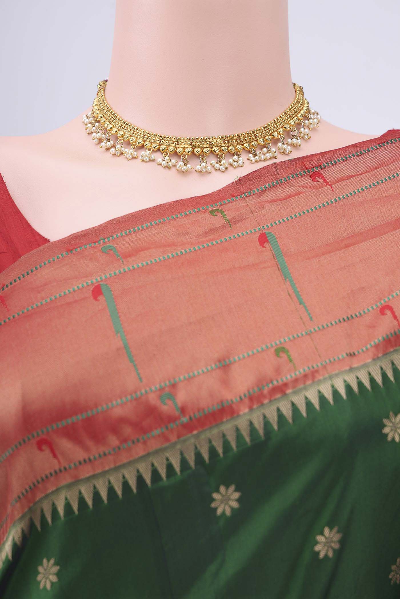 Bottle Green Dual Tone Blended Bangalore Silk Saree - Image 2