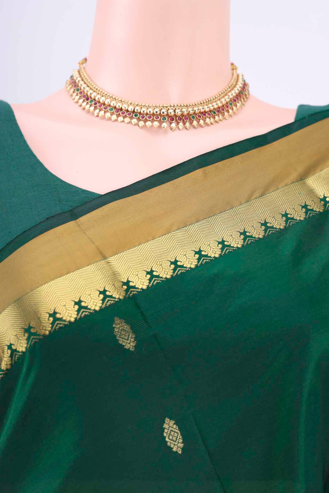 Bottle Green Dual Tone Blended Bangalore Silk Saree - Image 2