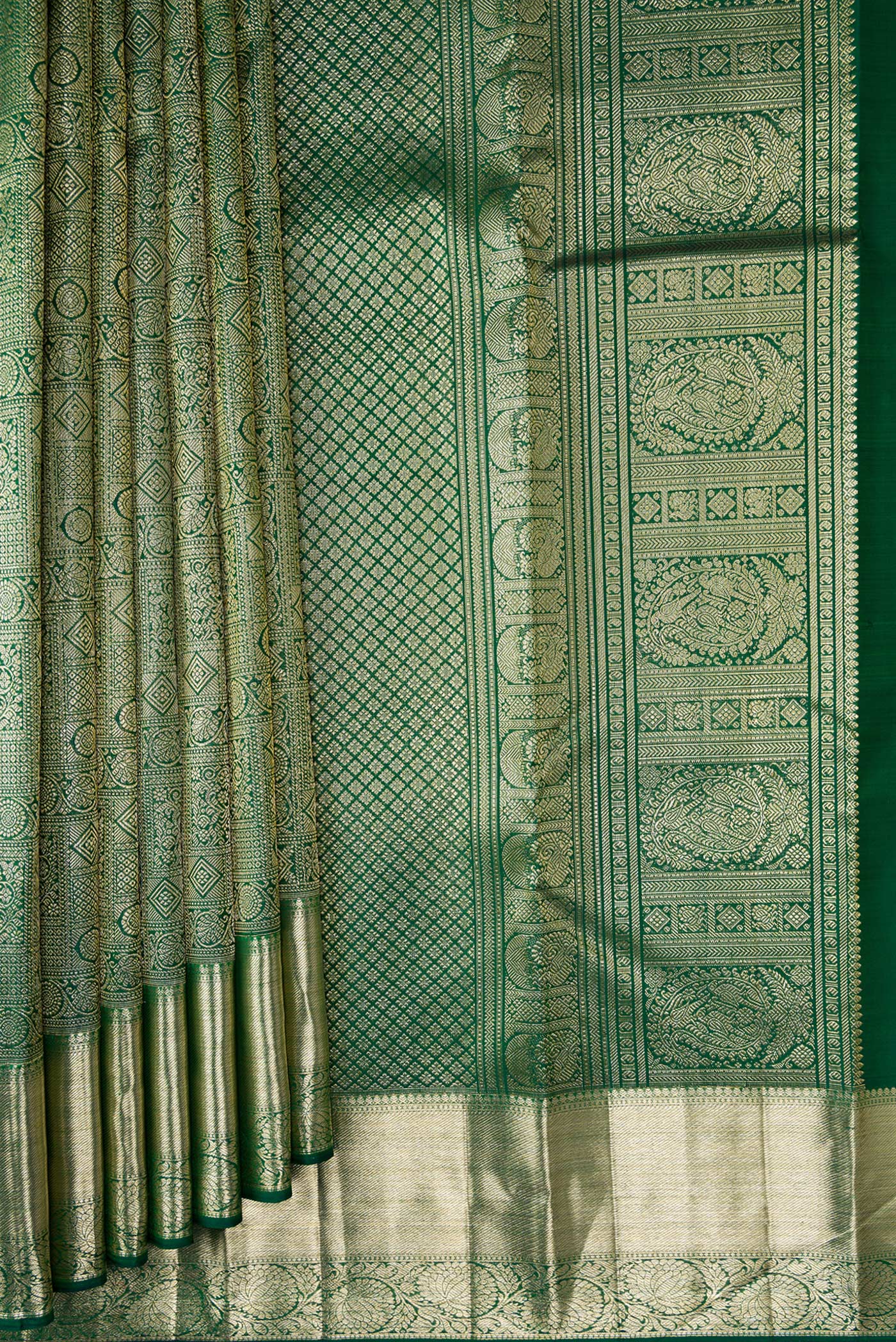 Bottle Green Kanchipuram Silk Saree - Image 4