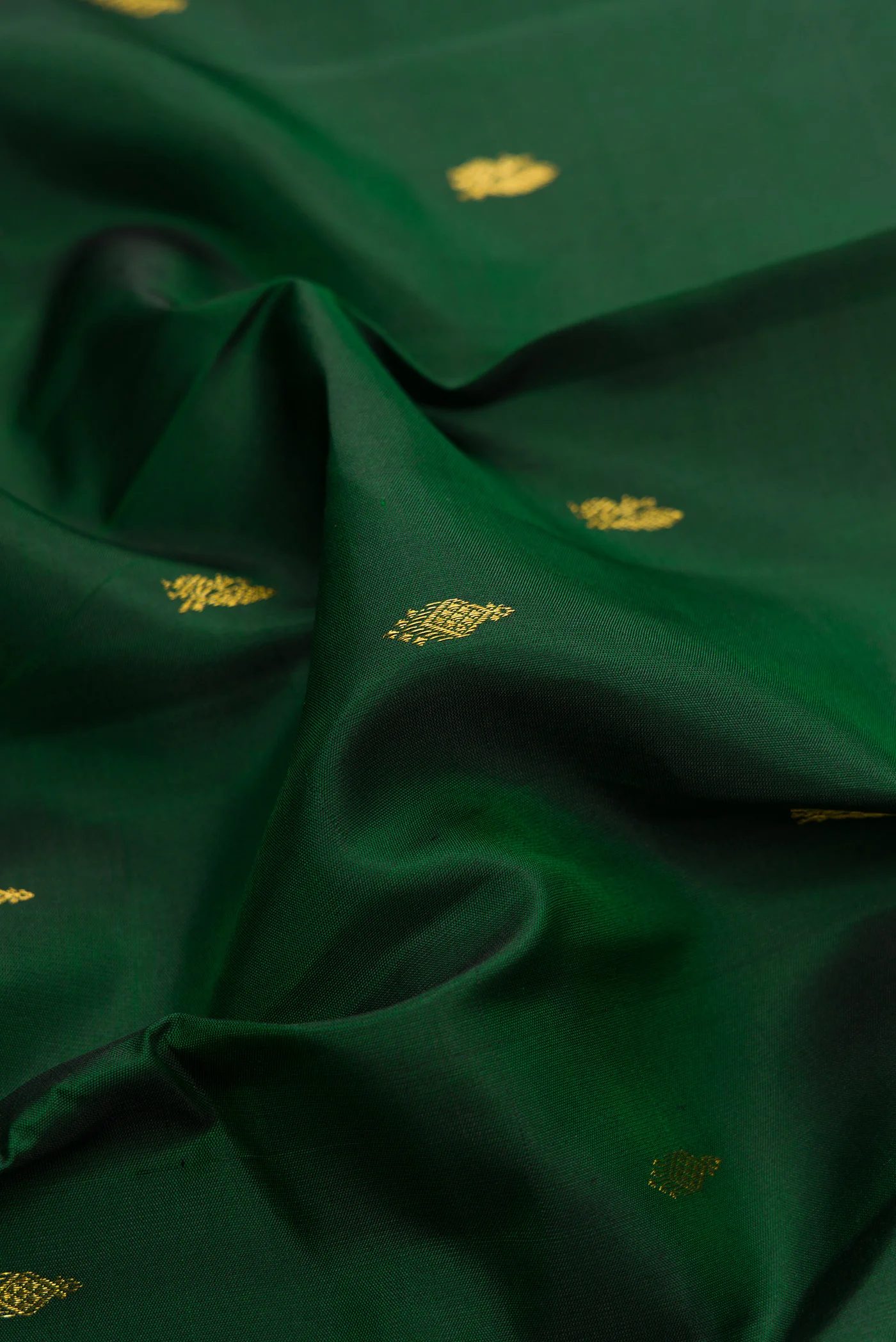 Bottle Green Kanchipuram Silk Saree - Image 2