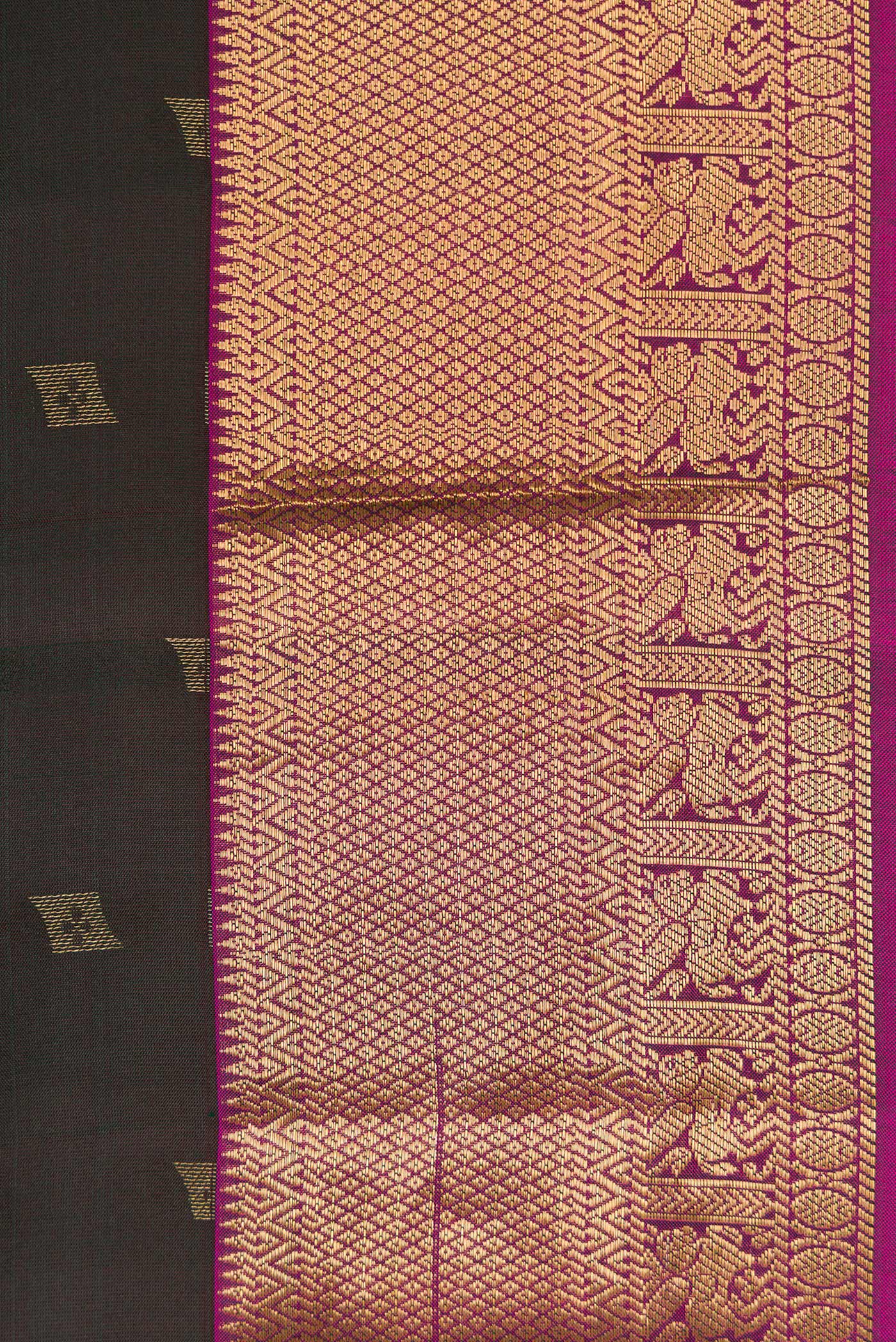 Bottle Green Kanchipuram Silk Saree - Image 3