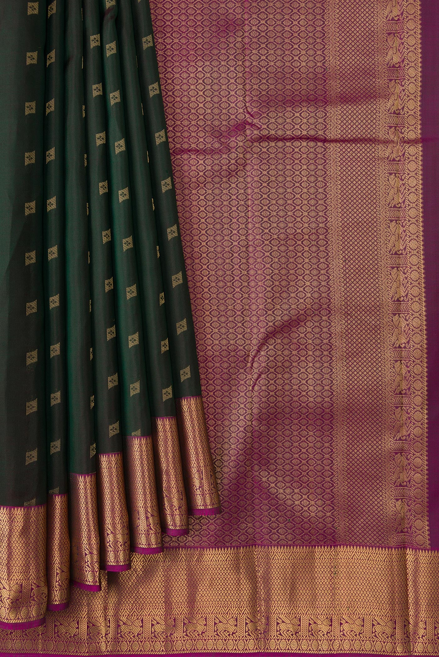 Bottle Green Kanchipuram Silk Saree - Image 4