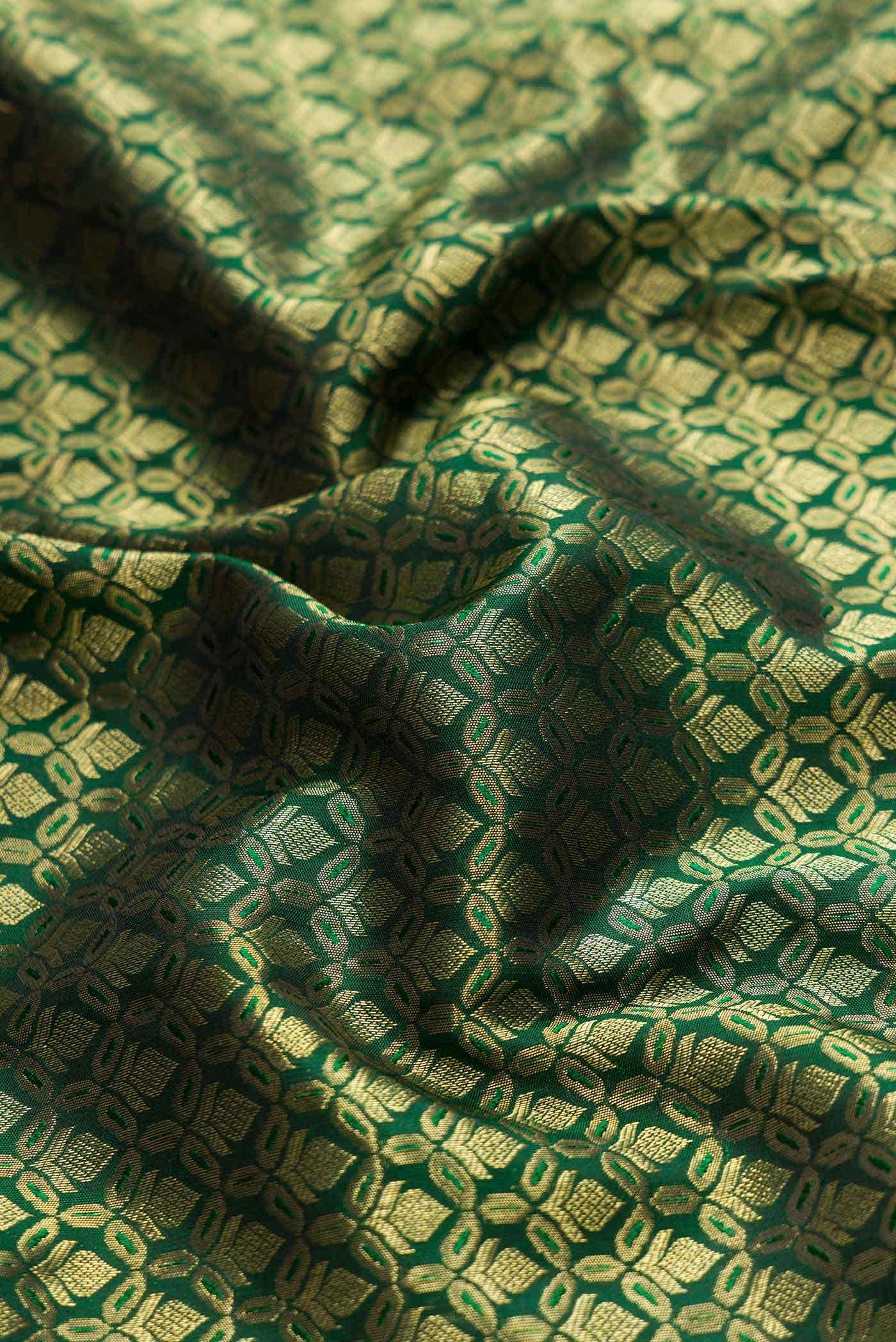 Bottle Green Dual Tone Kanjivaram Silk Saree - Image 3