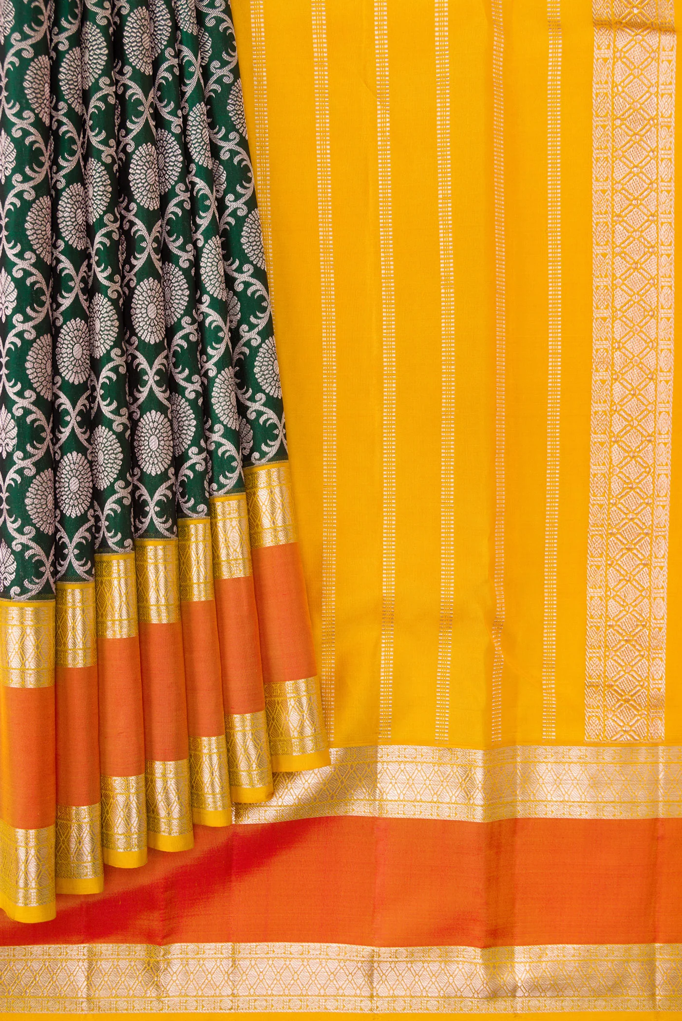Bottle Green Kanjivaram Silk Saree - Image 4