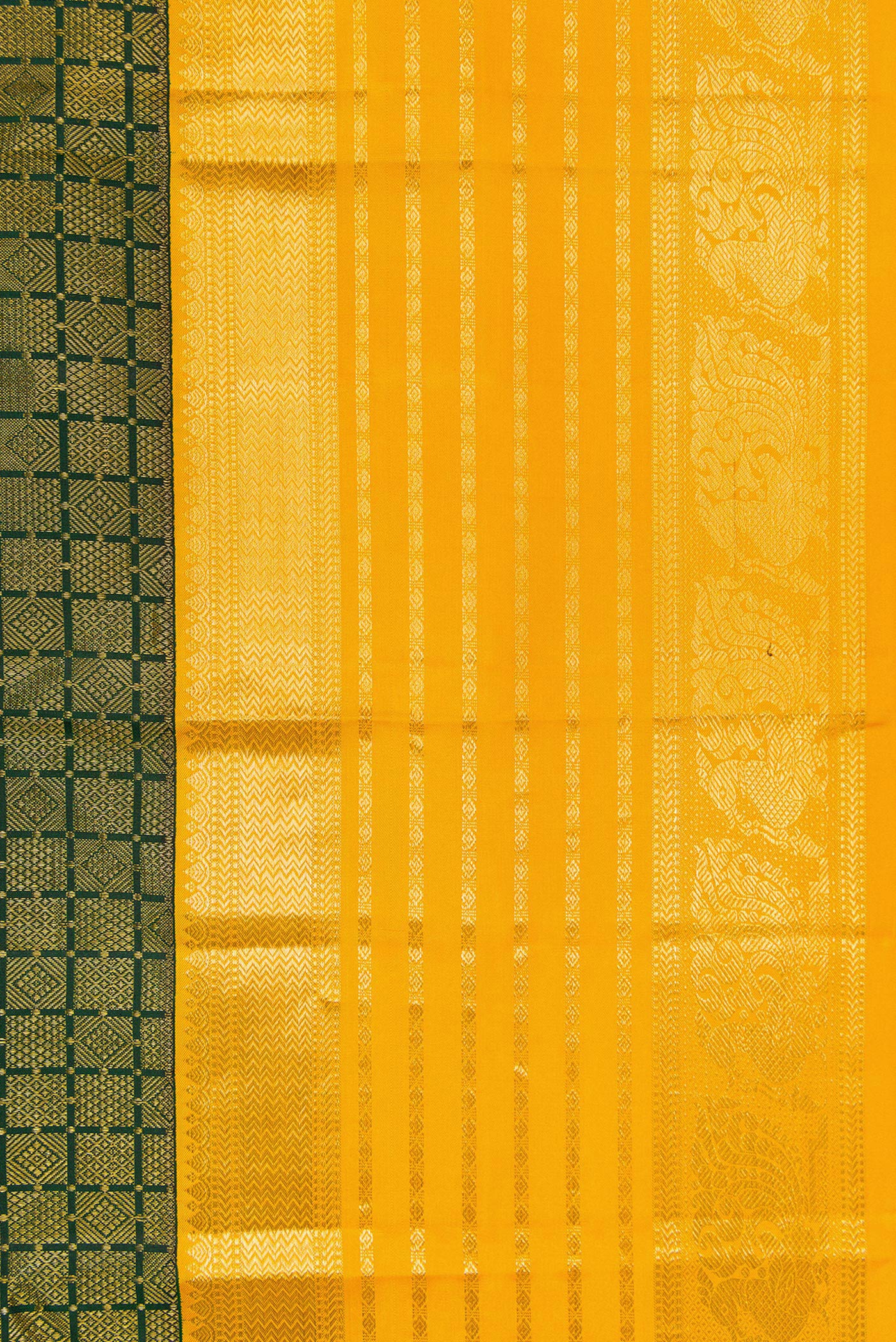 Bottle Green Kanjivaram Silk Saree - Image 3