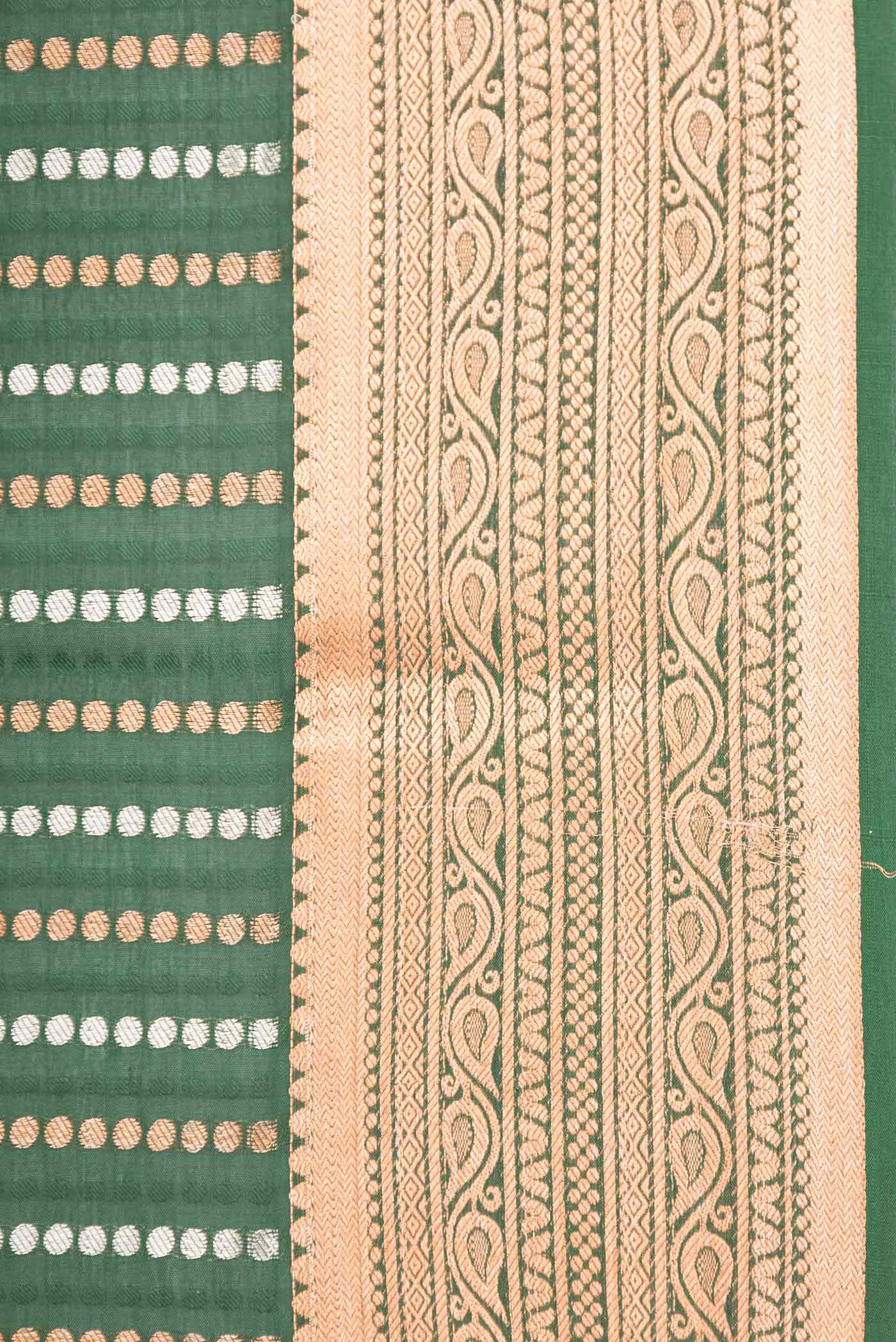 Bottle Green Dual Tone Mysore Crepe Saree - Image 3
