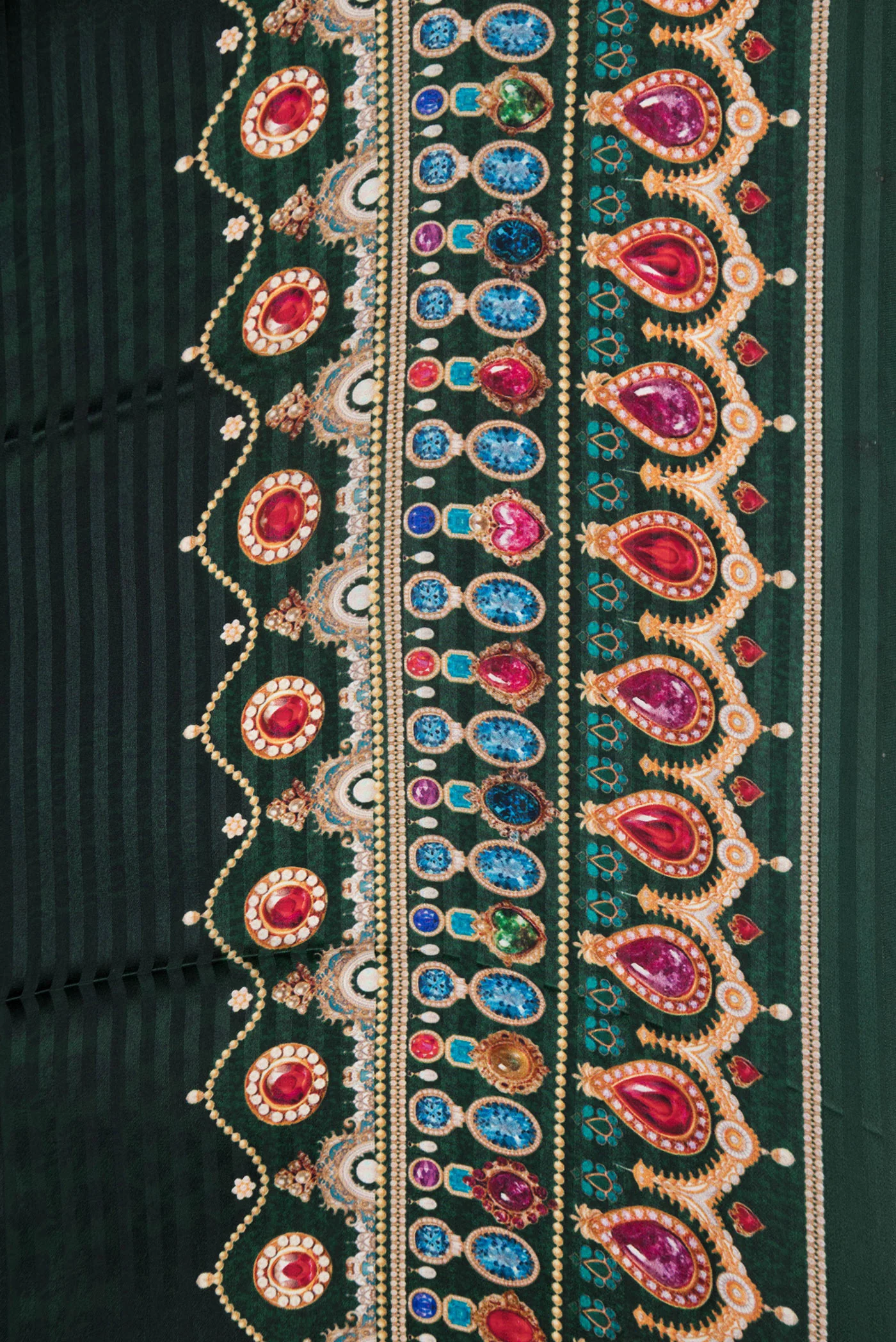 Bottle Green Mysore Crepe Saree - Image 3
