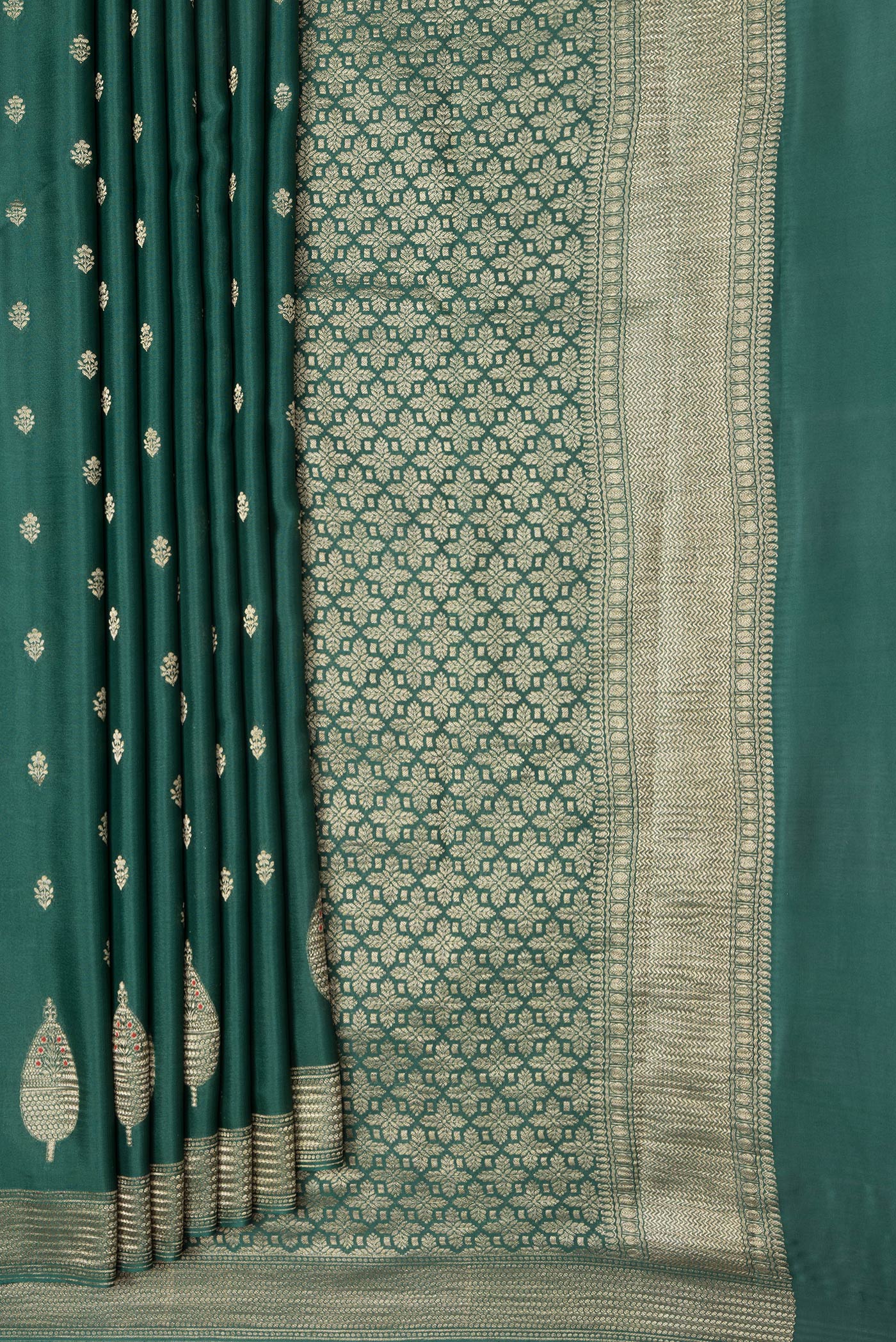 Bottle Green Mysore Crepe Saree - Image 4