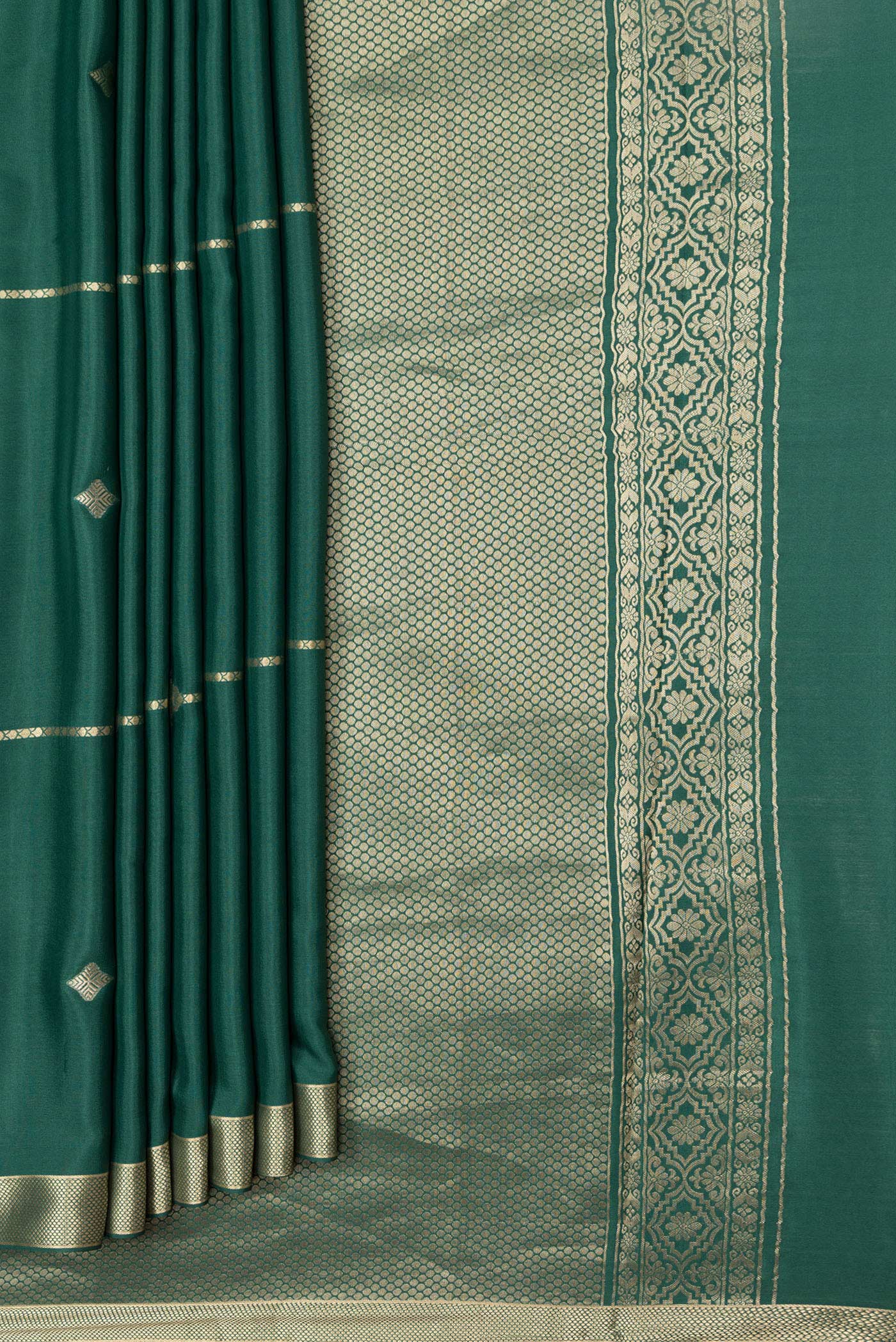 Bottle Green Mysore Crepe Saree - Image 4