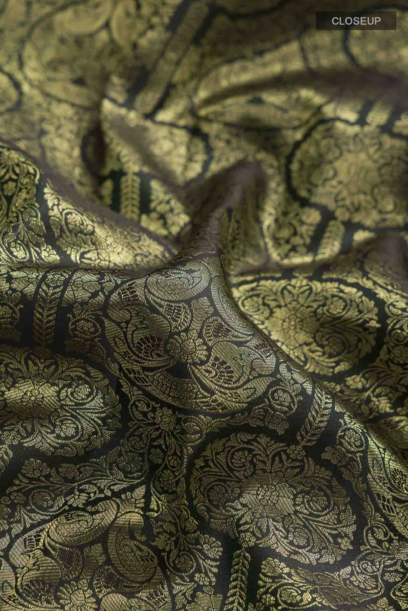 Bottle Green Kanchipuram Silk Saree - Image 2