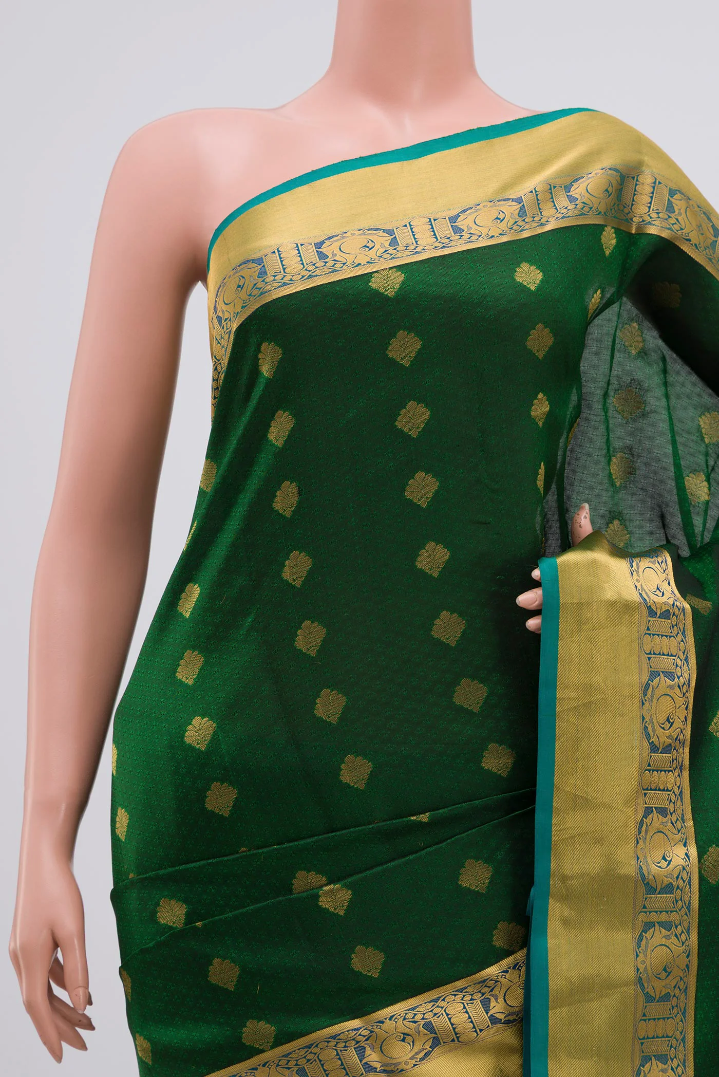 Bottle Green Kanchipuram Silk Saree - Image 2