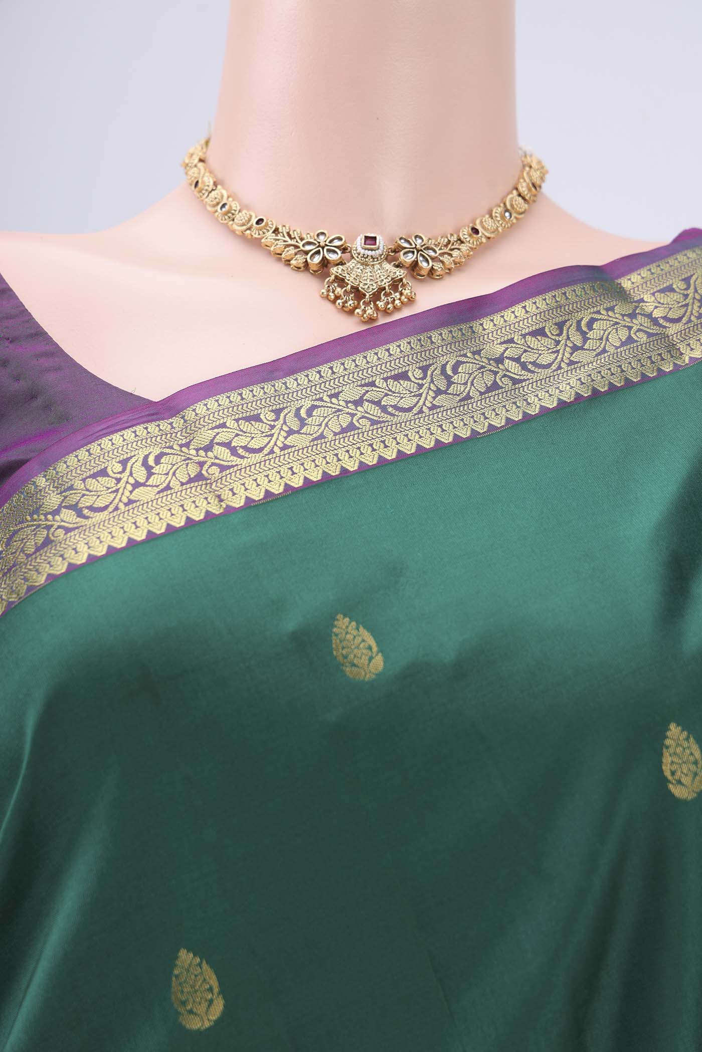 Green Kanjivaram Silk Saree - Image 2