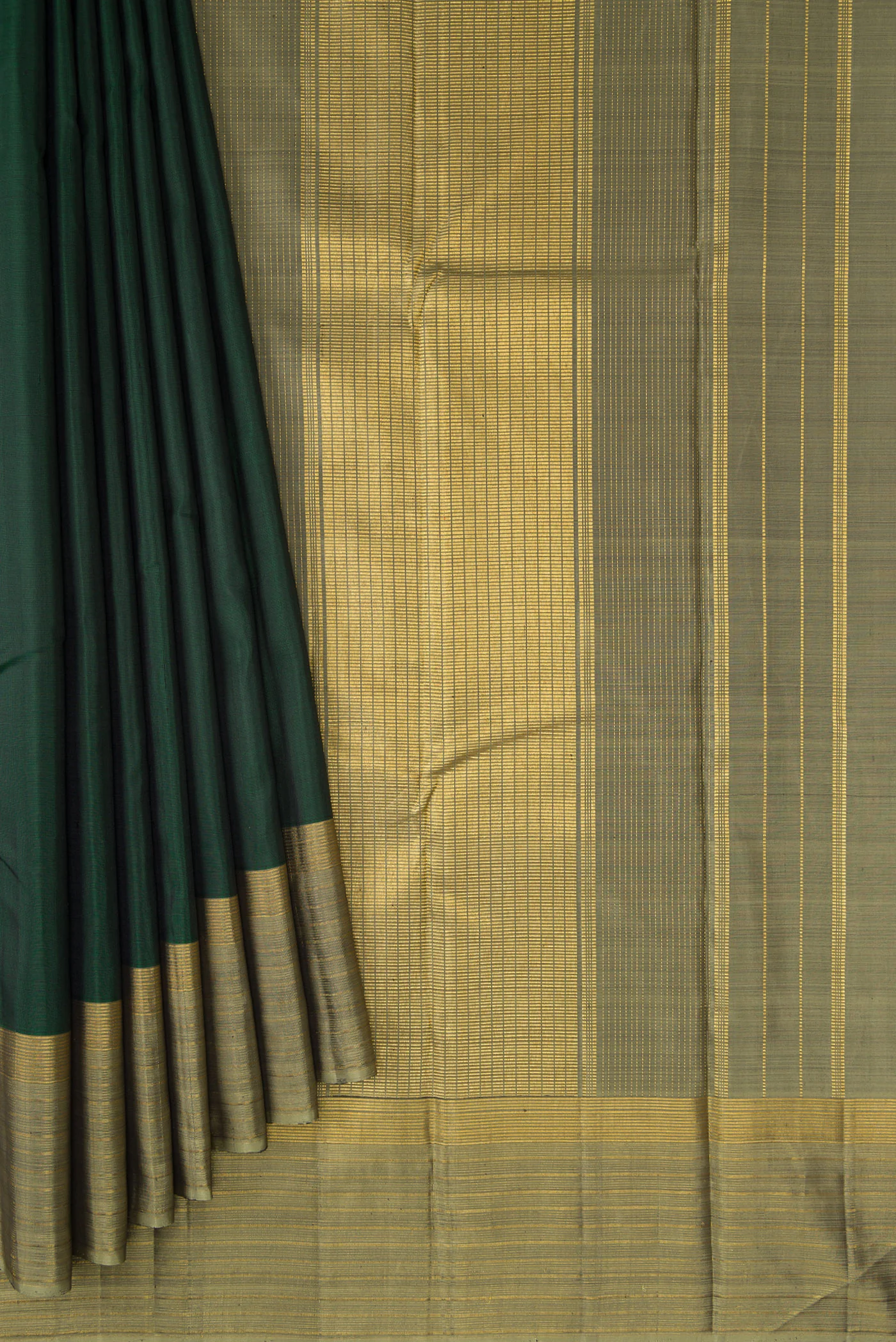 Bottle Green Kanjivaram Silk Saree - Image 4