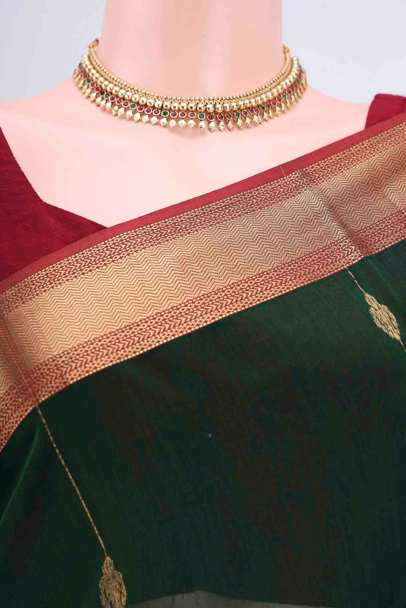 Bottle Green Maheshwari Silk Cotton Saree - Image 2