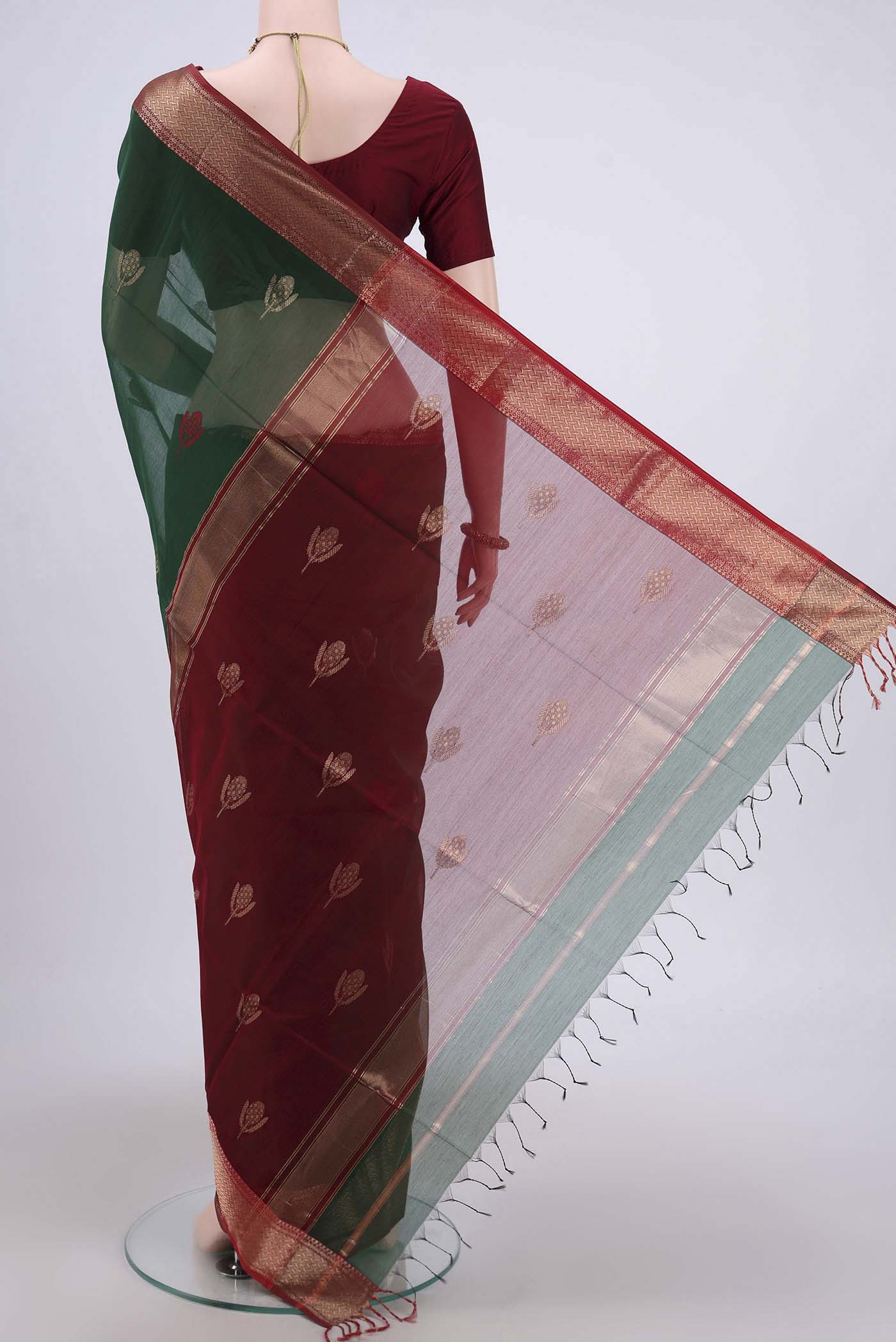 Green Maheshwari Silk Cotton Saree - Image 3