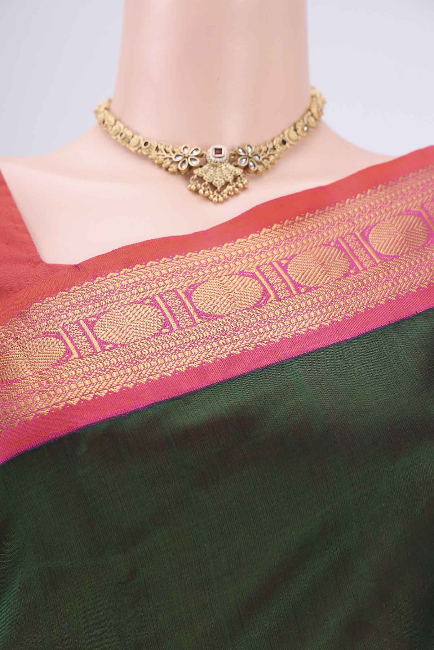 Bottle Green Silk Cotton Saree - Image 2