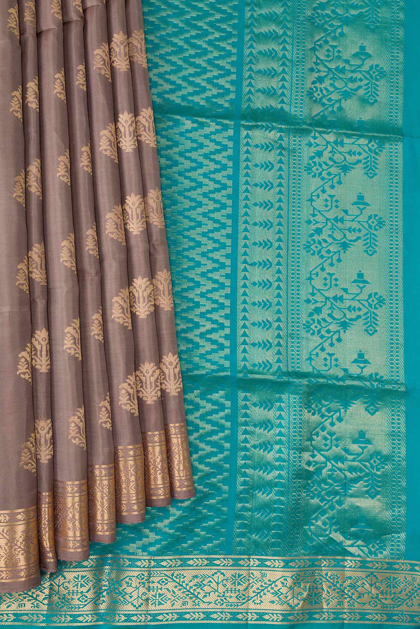 Grey Soft Silk Saree - Image 4