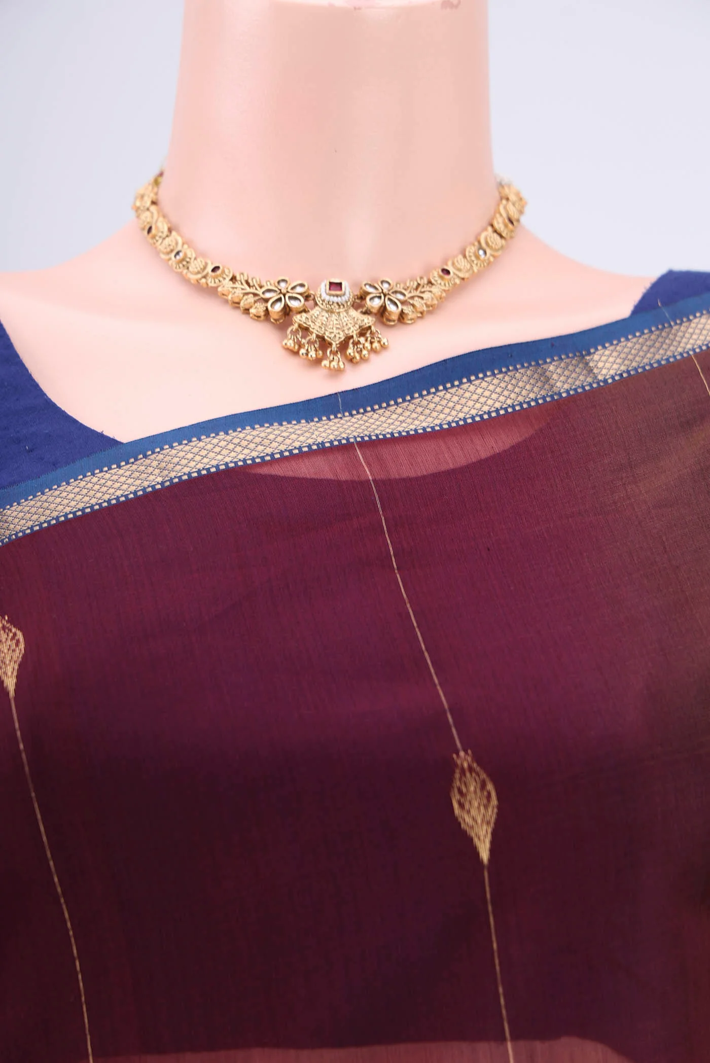 Brown Maheshwari Silk Cotton Saree - Image 2