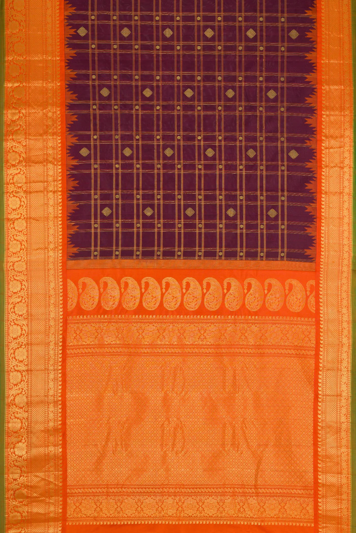 Burgundy Gadwal Silk Saree - Image 6