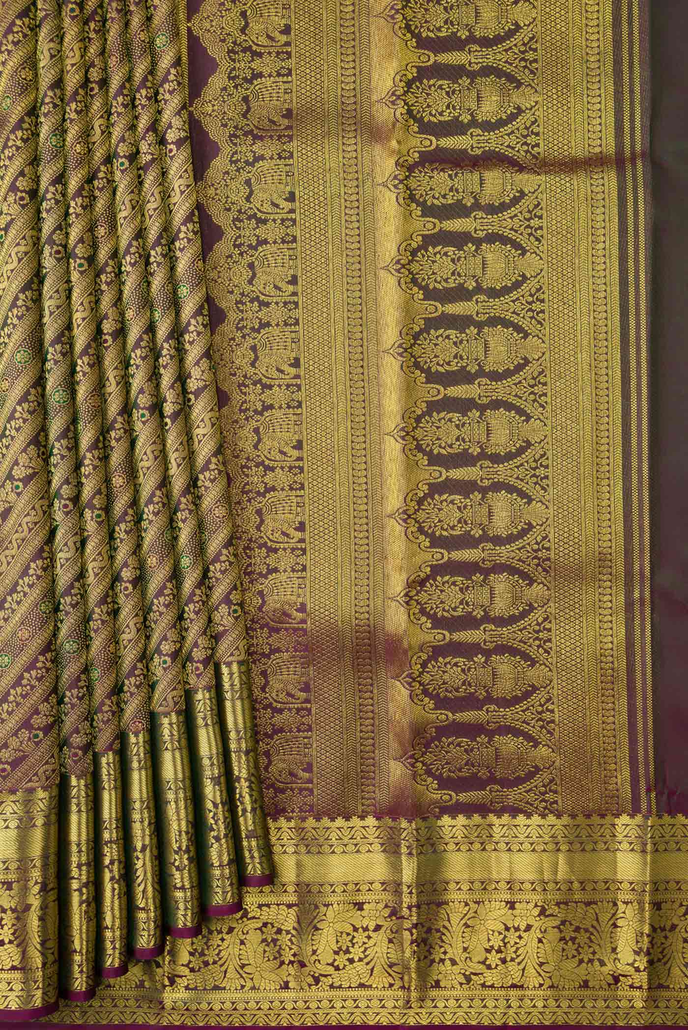 Burgundy Dual Tone Kanchipuram Silk Saree - Image 4