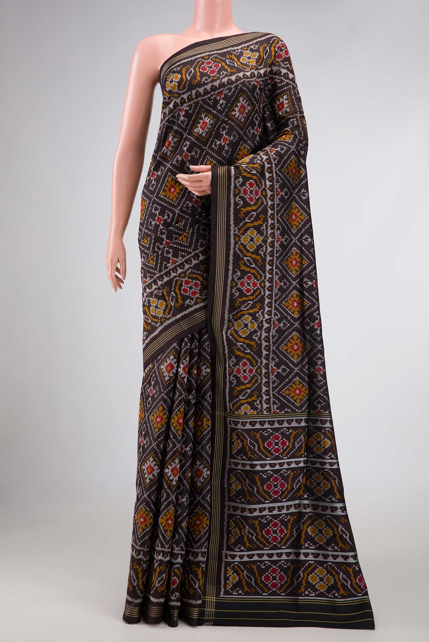 Black Pochampally Silk Saree - Image 2