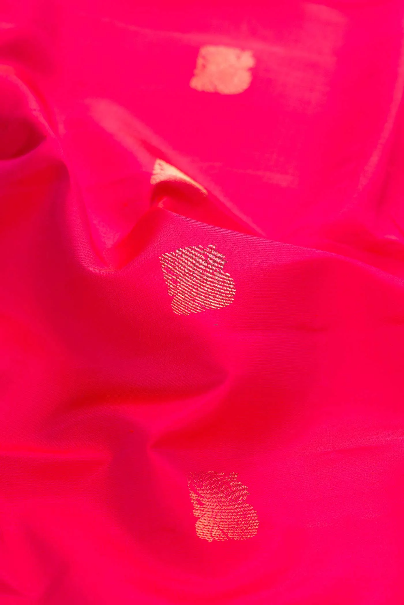 Pink with Orange Color Kanchipuram Silk Saree - Image 2