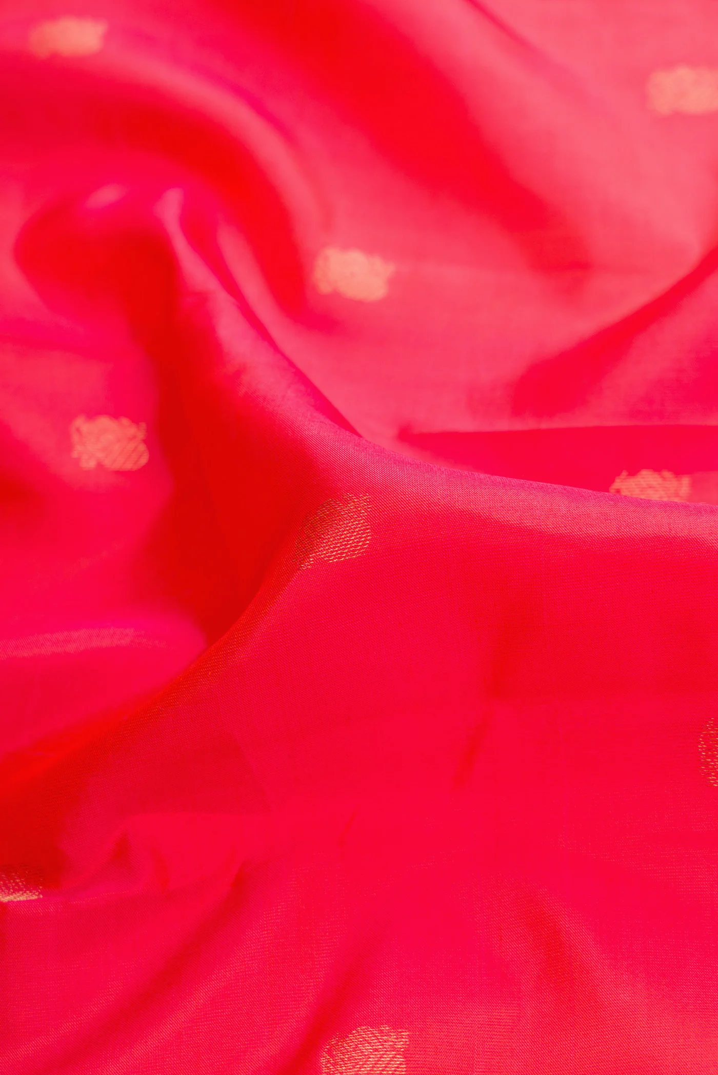 Pink with Orange Color Kanjivaram Silk Saree - Image 2