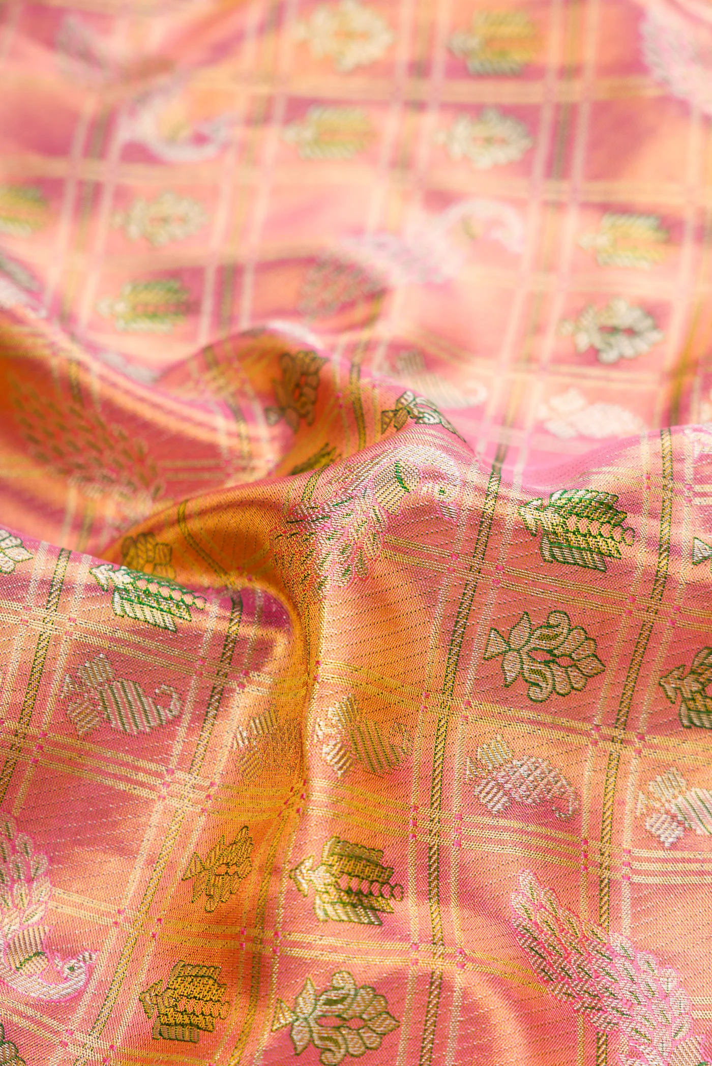 Coral Kanjivaram Tissue Silk Saree - Image 2