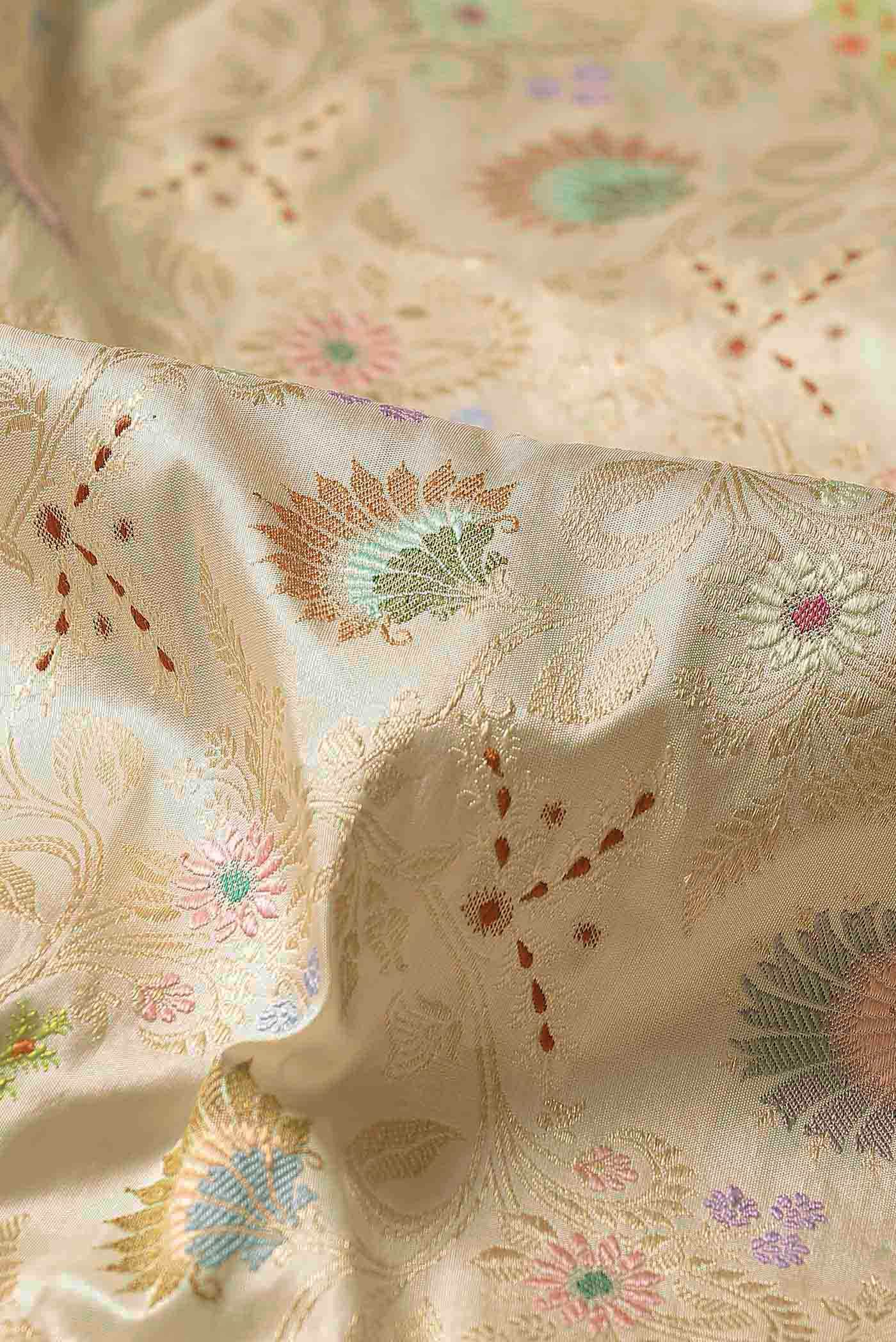 Cream Banarasi Silk Saree - Image 3