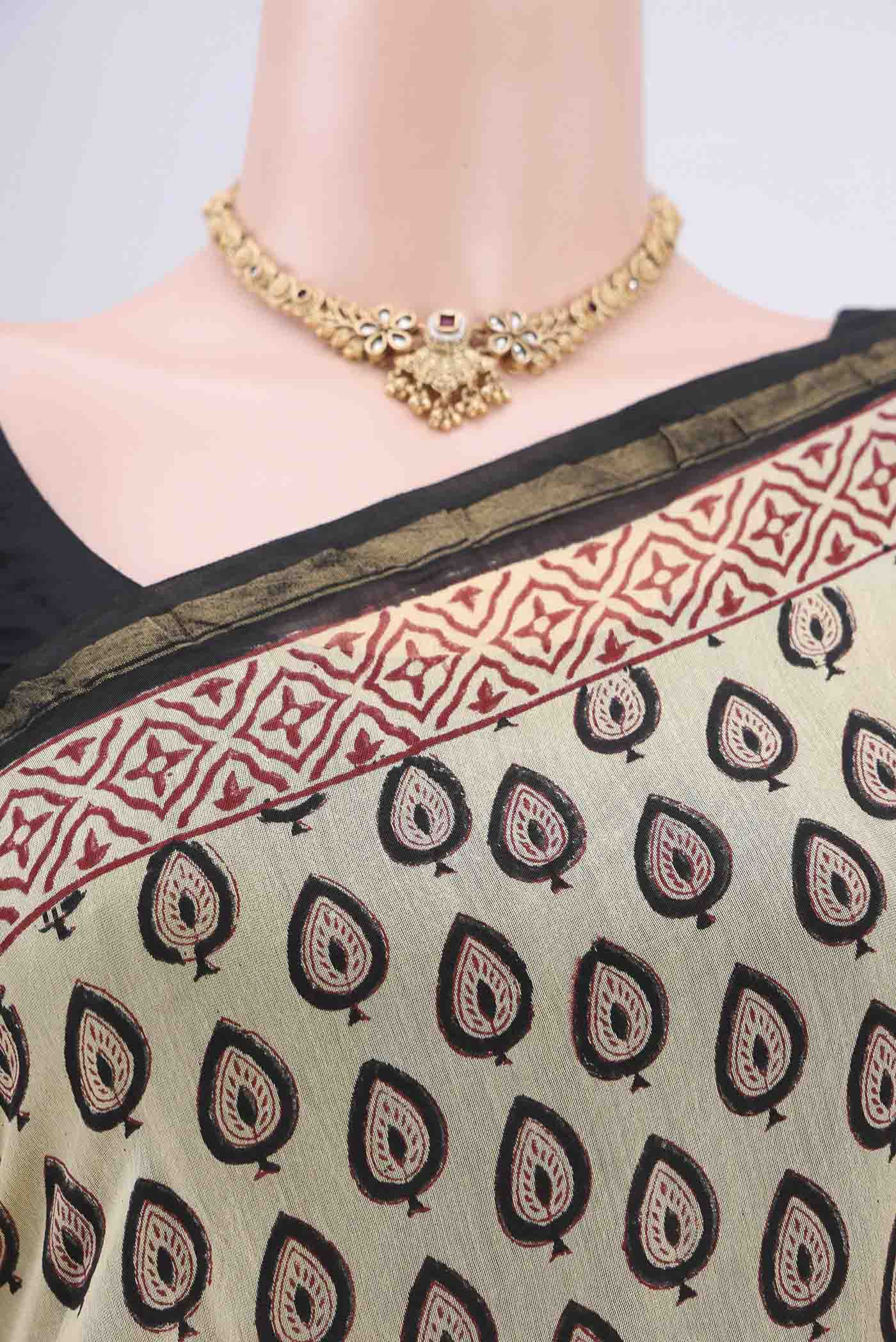 Cream Chanderi Silk Cotton Saree - Image 2