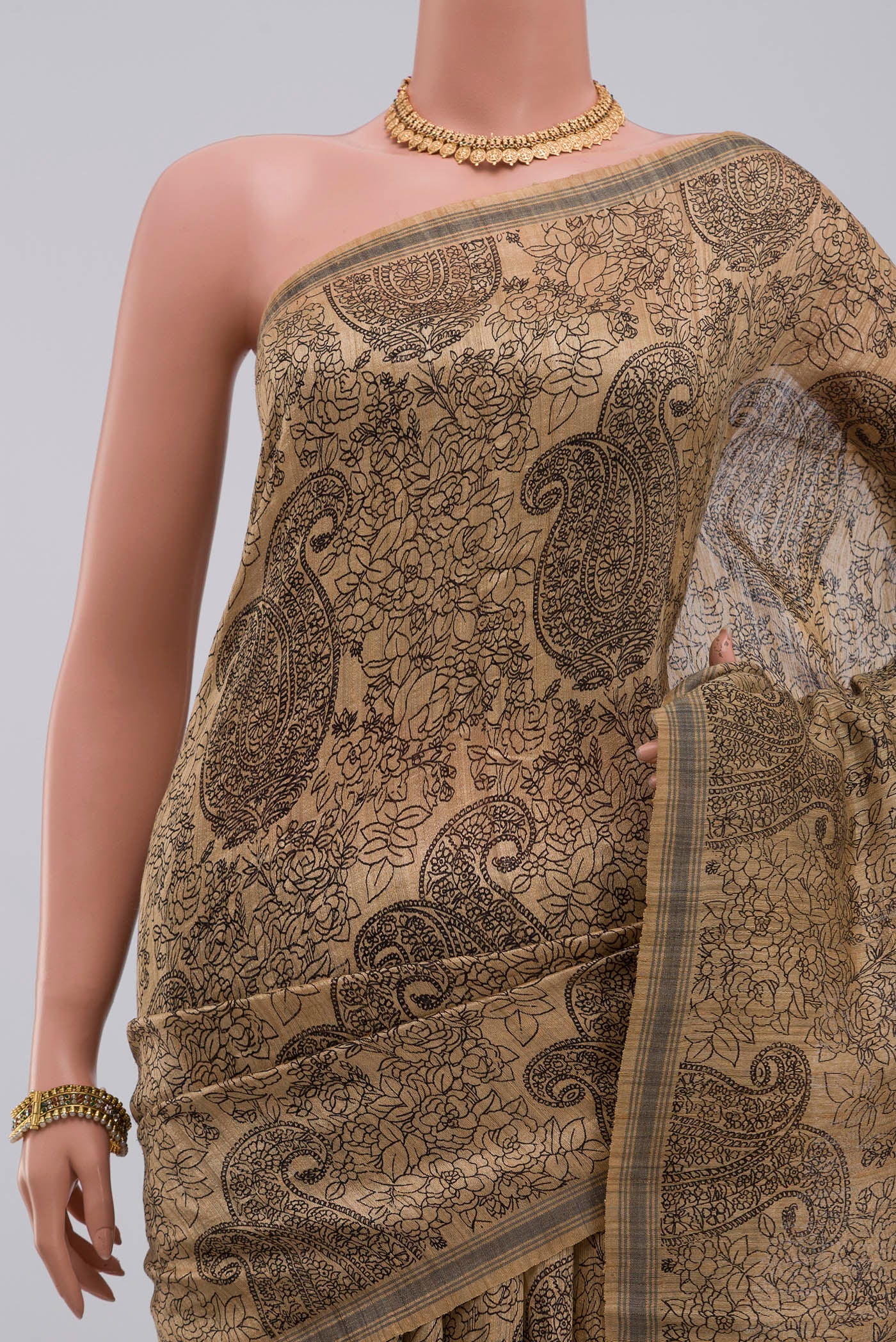 Beige Tussar Silk Saree - Image 2
