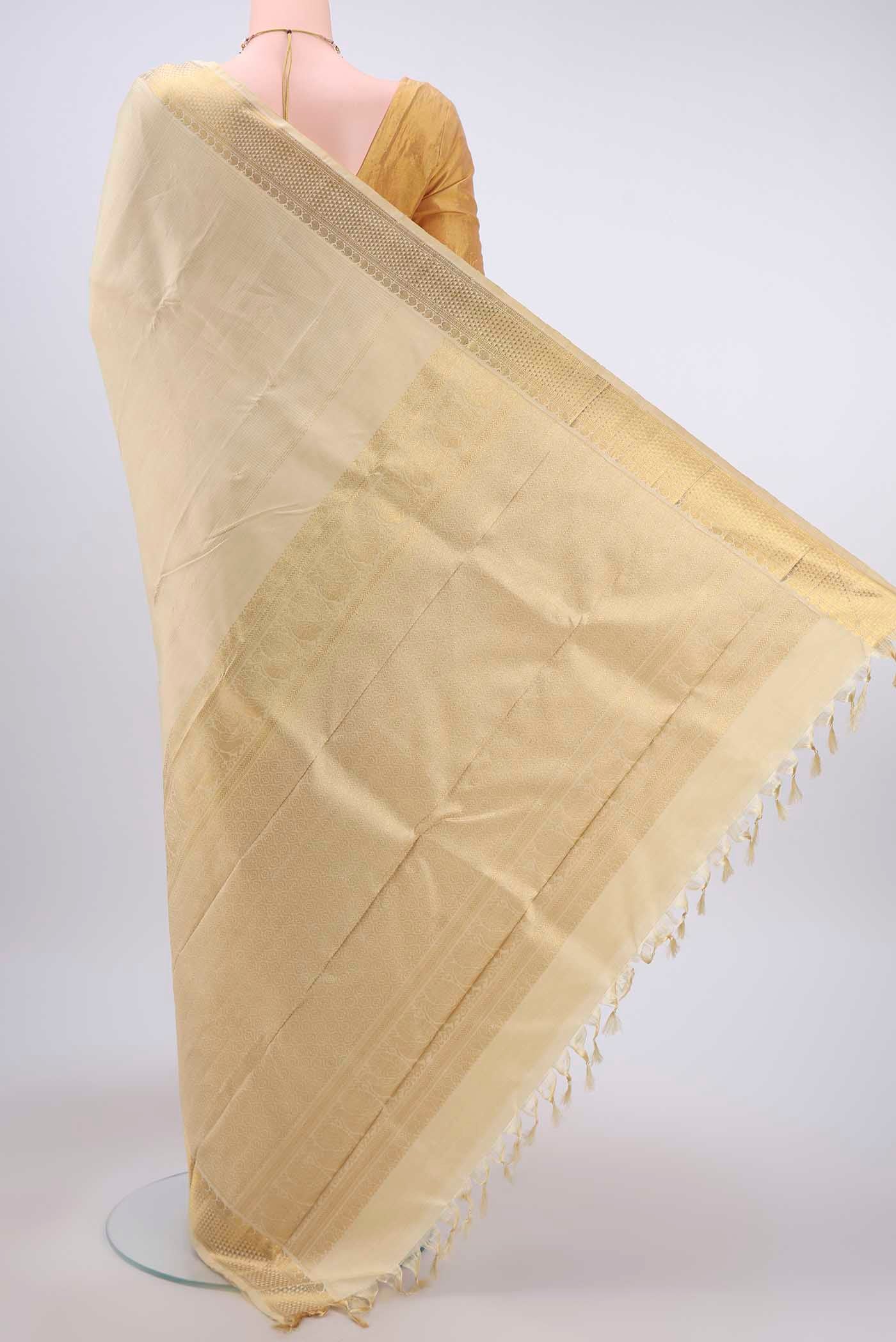 Cream Kanjivaram Silk Saree - Image 3