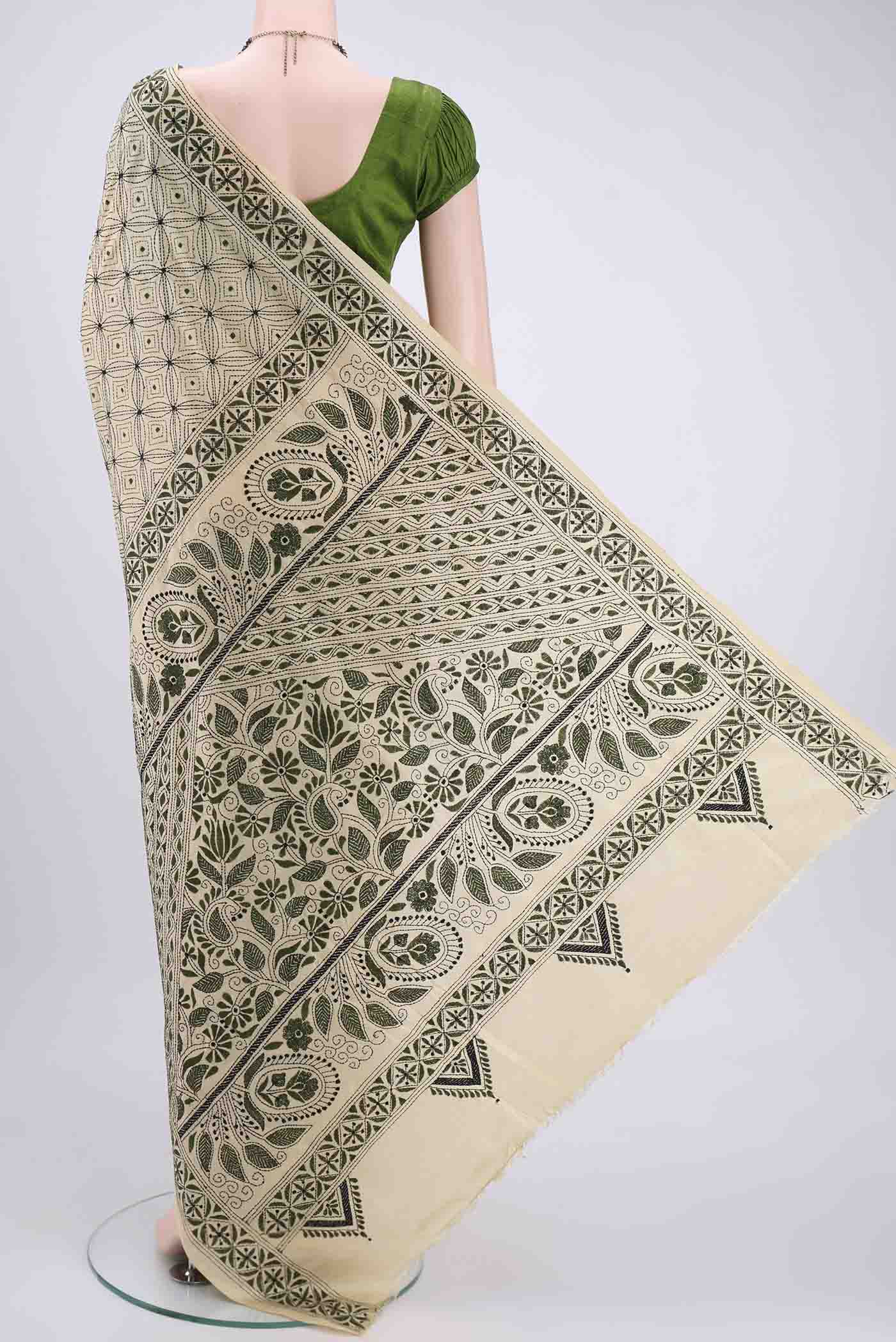 Beige Kantha Silk Saree - Image 3