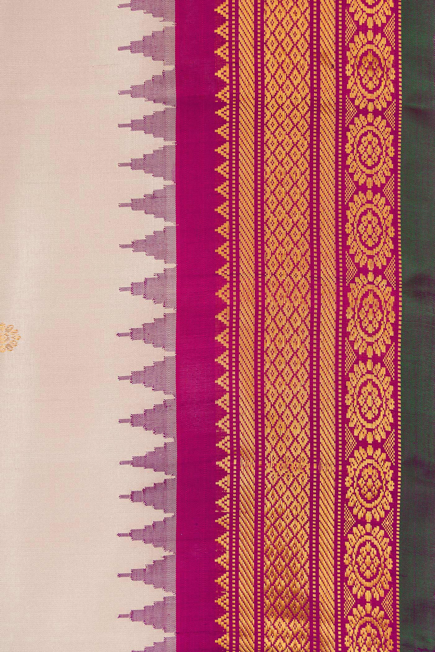 Beige Gadwal Silk Saree - Image 3