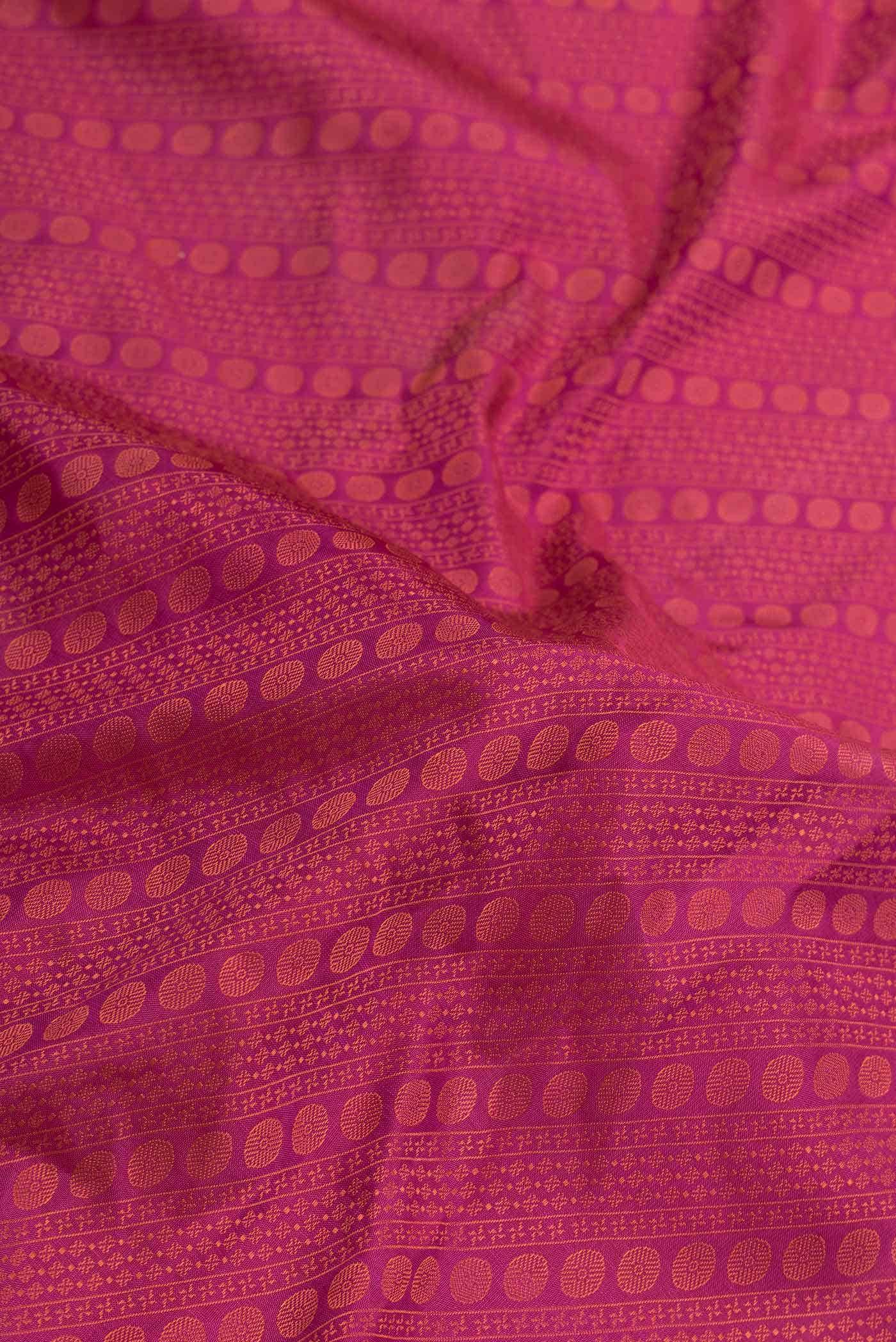 Pure Silk Pure Zari Dark Pink Dual Tone Kanchipuram Saree - Image 3
