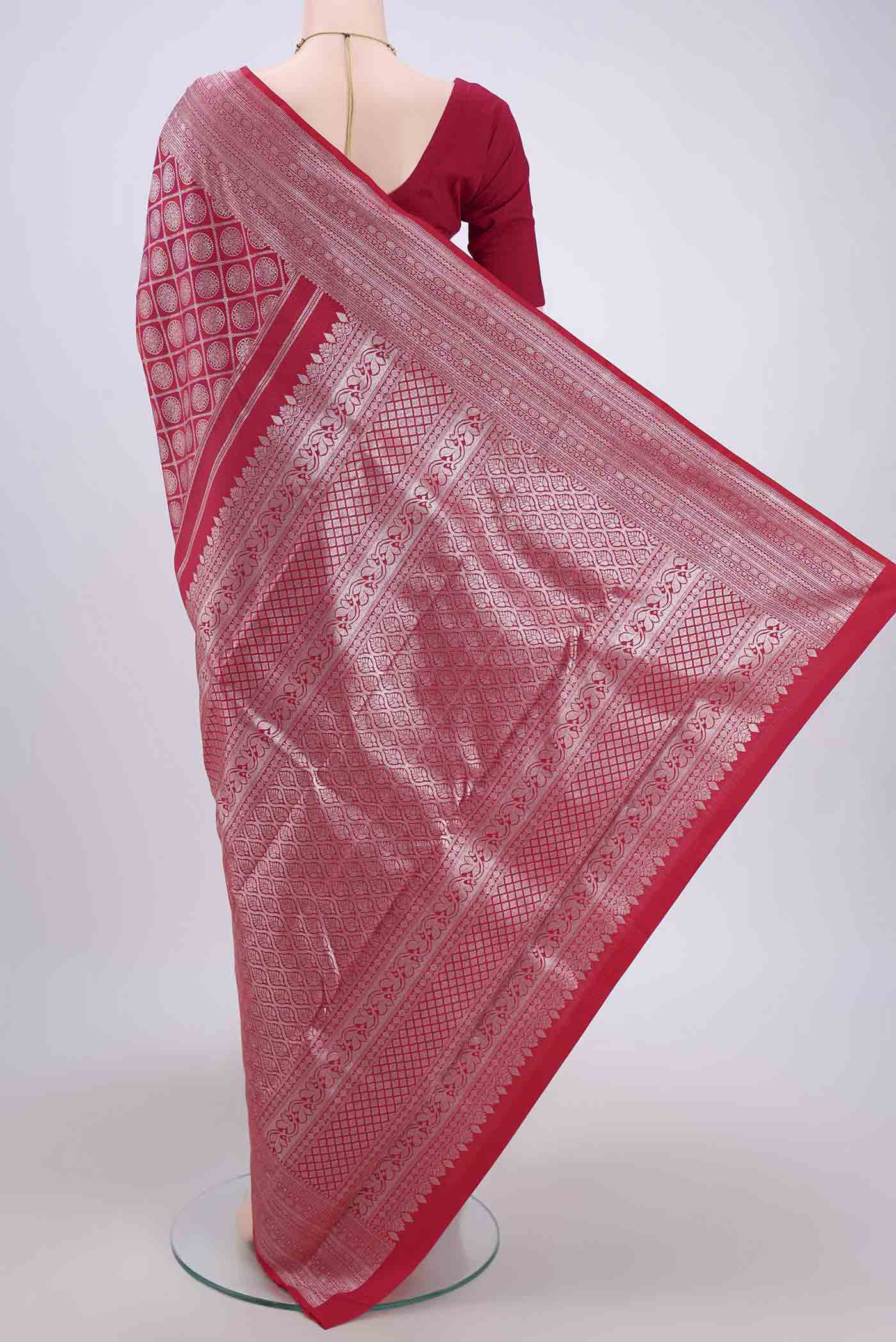 Red with Pink Color Kanchipuram Silk Saree - Image 3