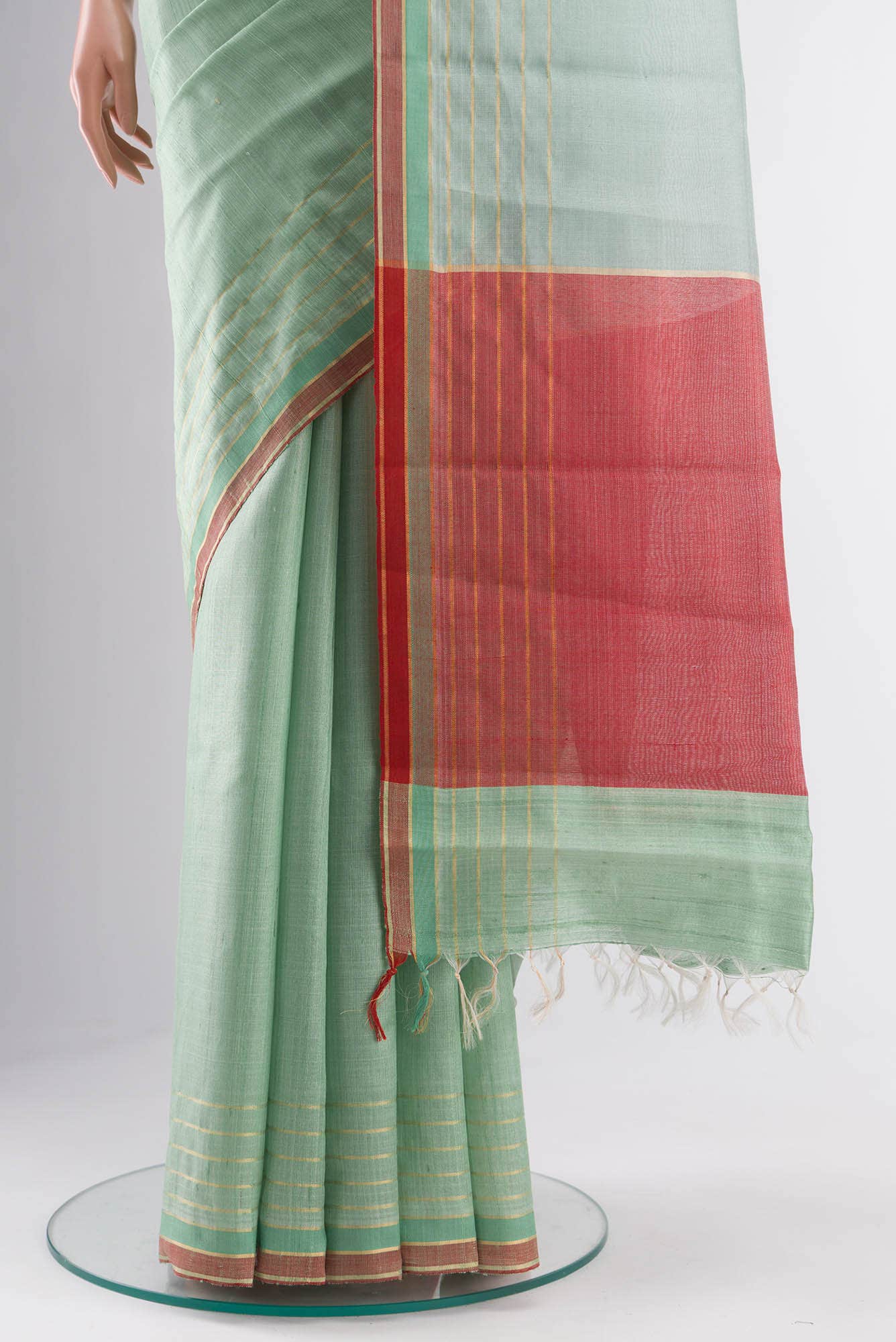 Erina-Mint Green Bhagalpuri Tussar Silk Saree - Image 10