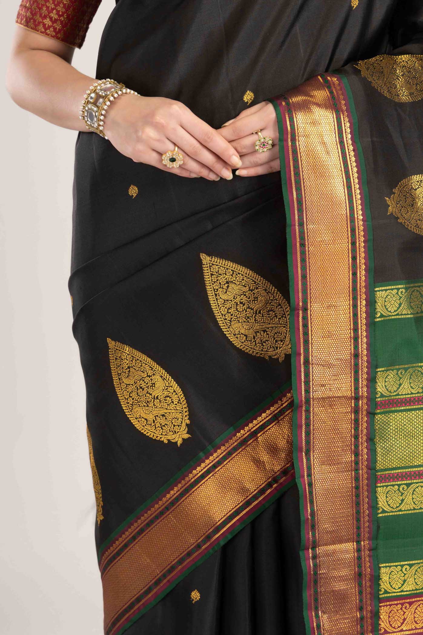 Esha-Black Kanchipuram Silk Saree - Image 5