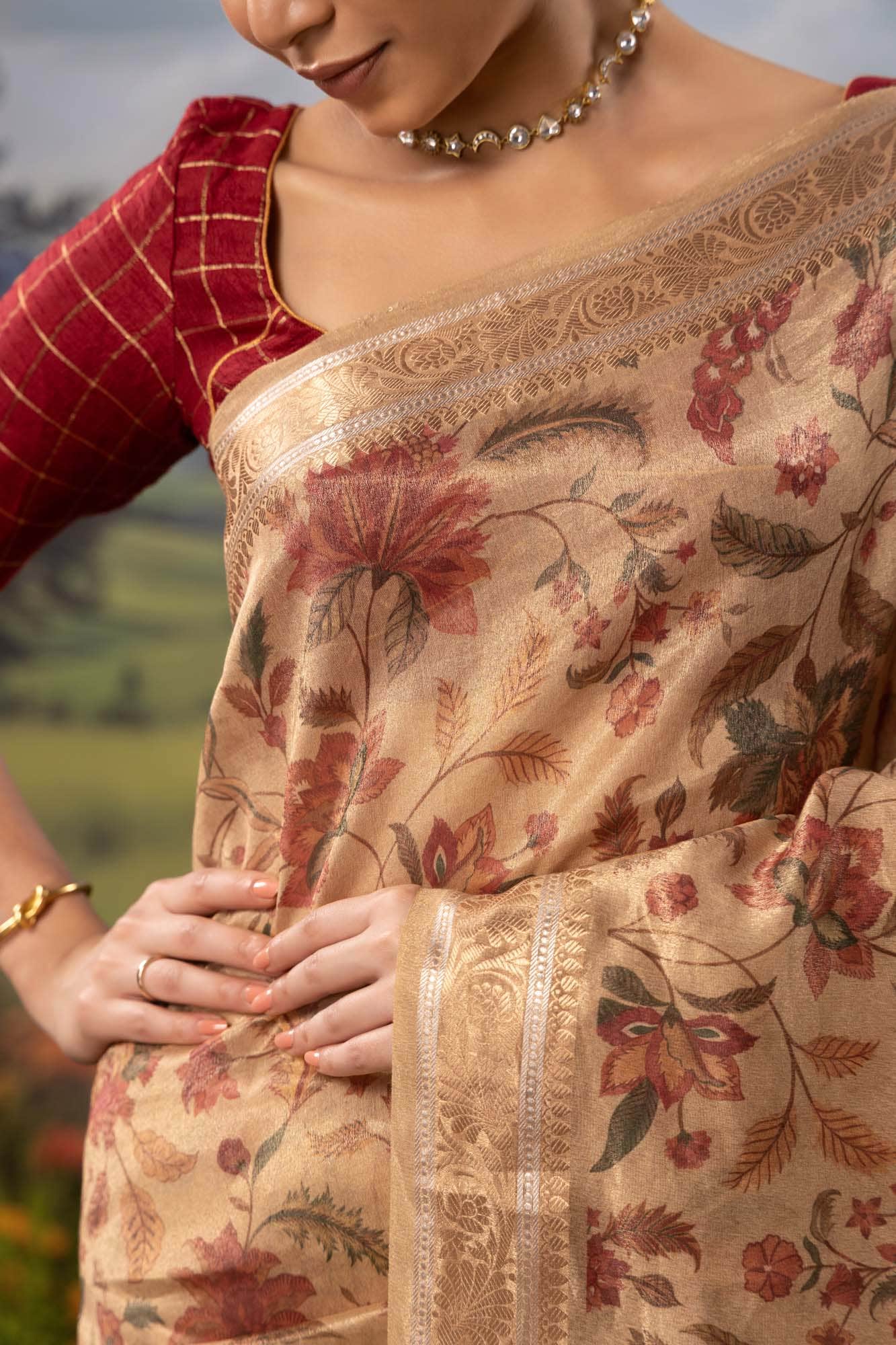 Floral Paradise-Beige Cotton Tissue Saree - Image 2
