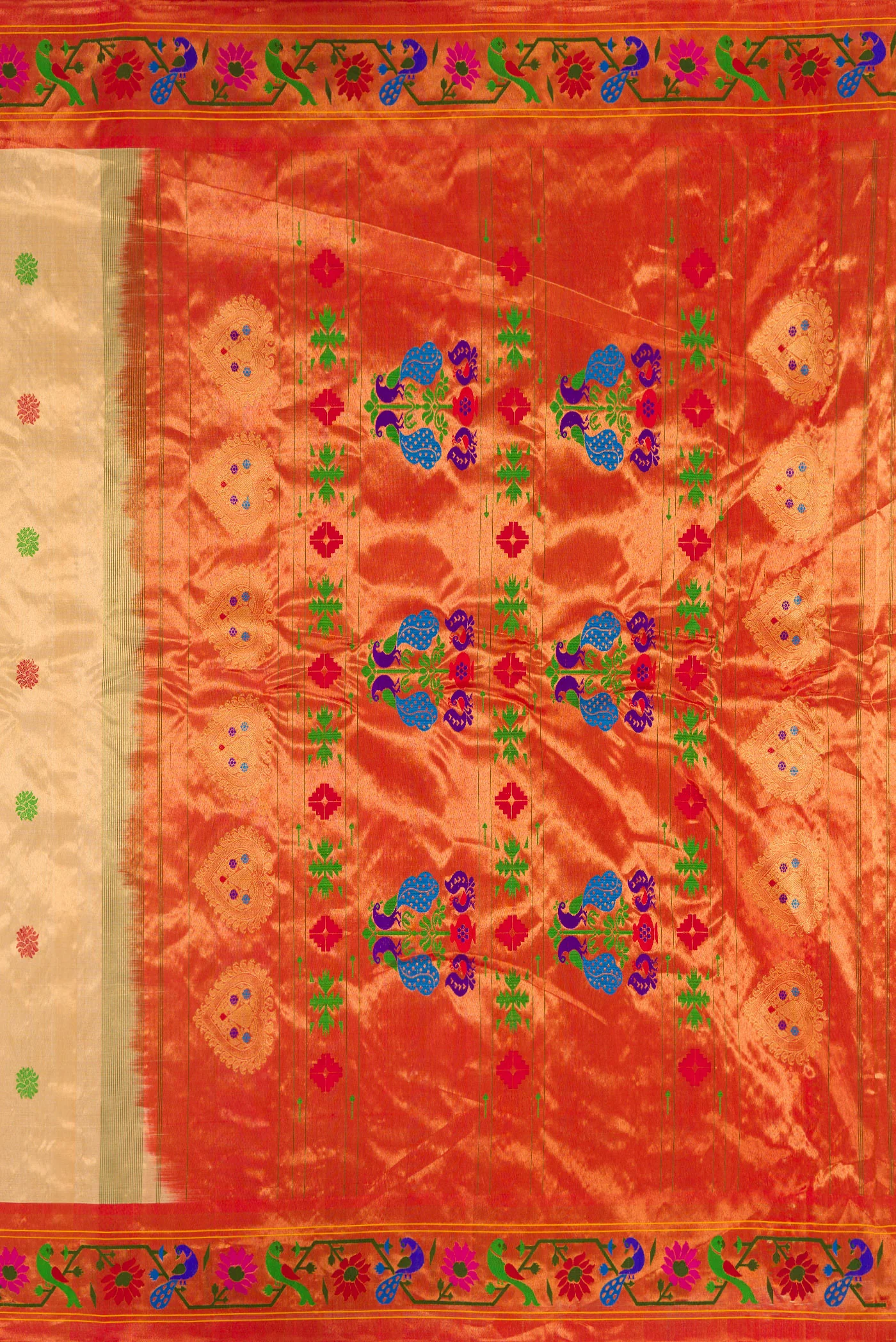Gold Dual Tone Gadwal Silk Saree - Image 7