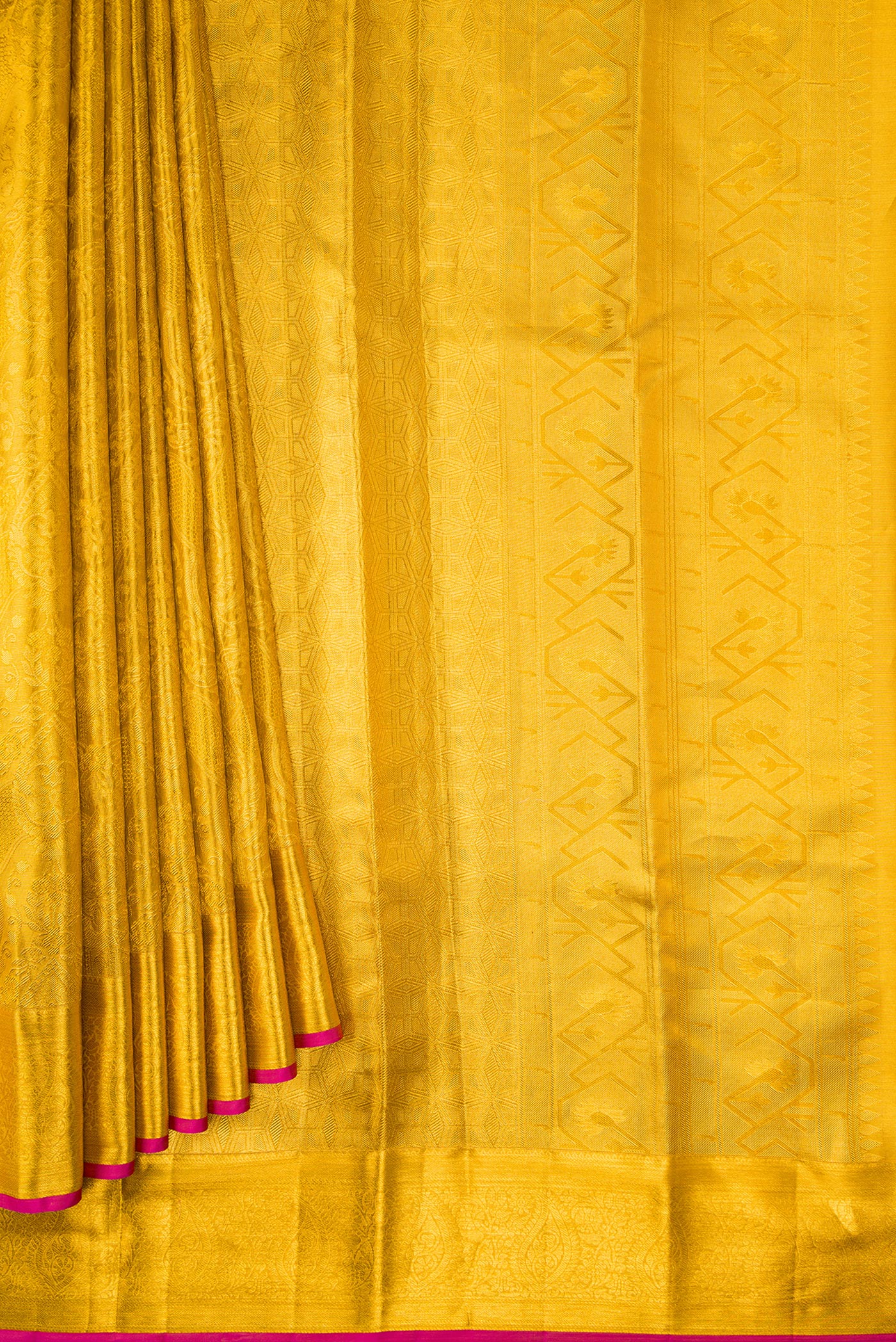 Gold Kanchipuram Tissue Silk Saree - Image 4