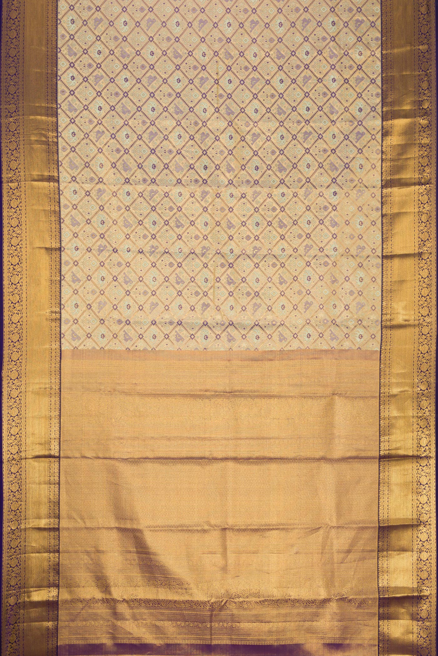 Gold Kanchipuram Tissue Silk Saree - Image 6