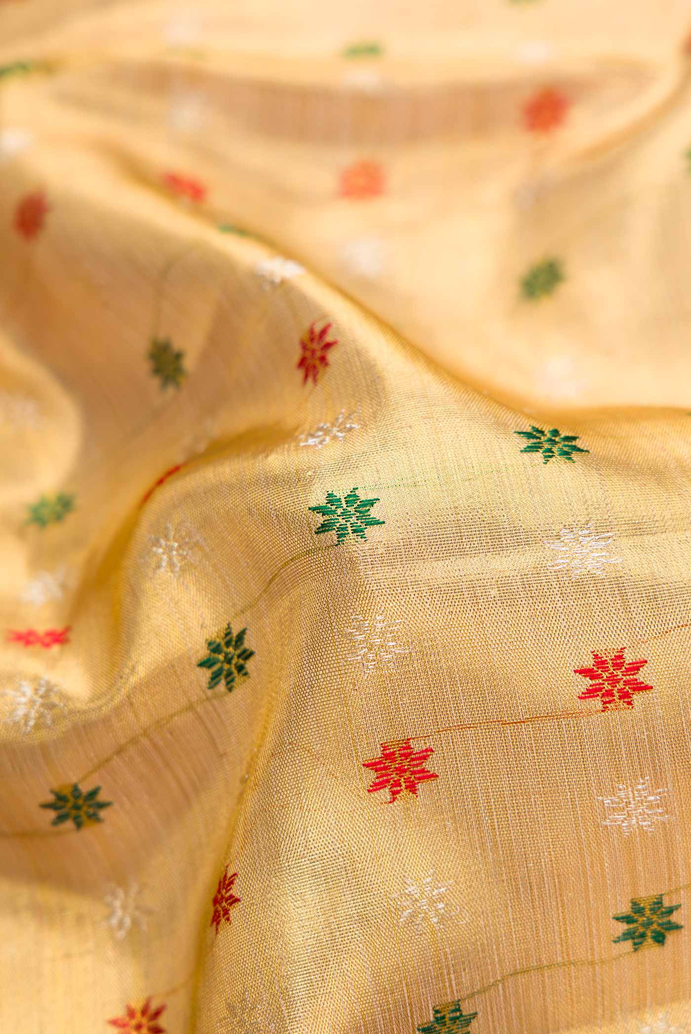 Gold Dual Tone Kanjivaram Tissue Silk Saree - Image 2