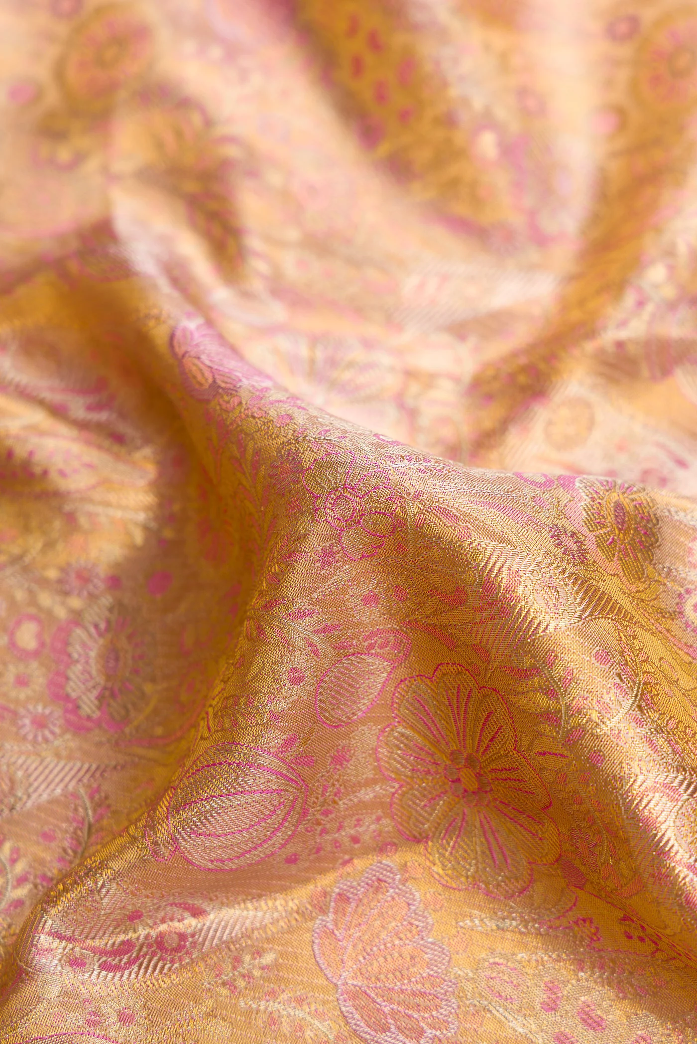 Gold Dual Tone Kanjivaram Tissue Silk Saree - Image 2