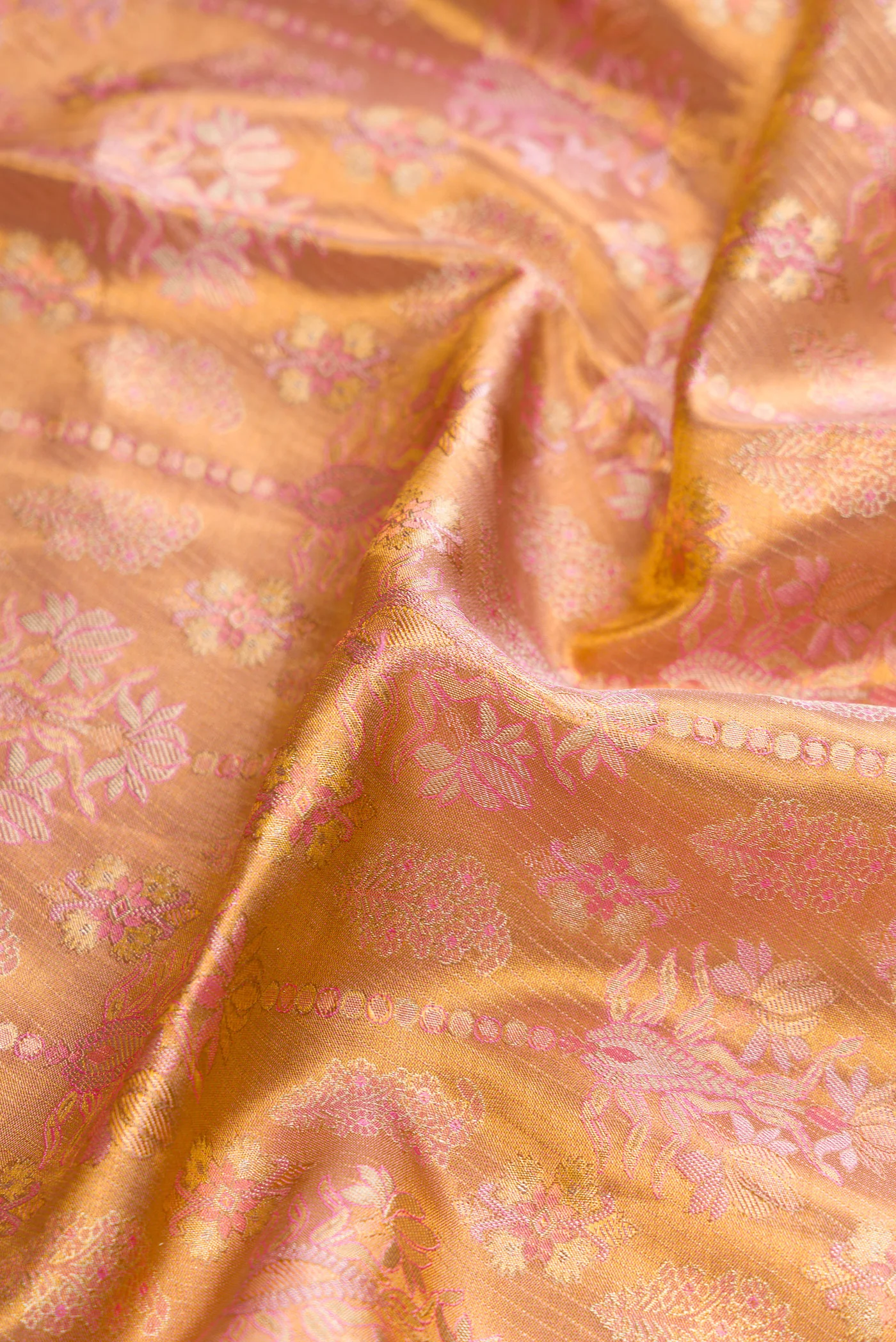 Gold Dual Tone Kanjivaram Tissue Silk Saree - Image 2