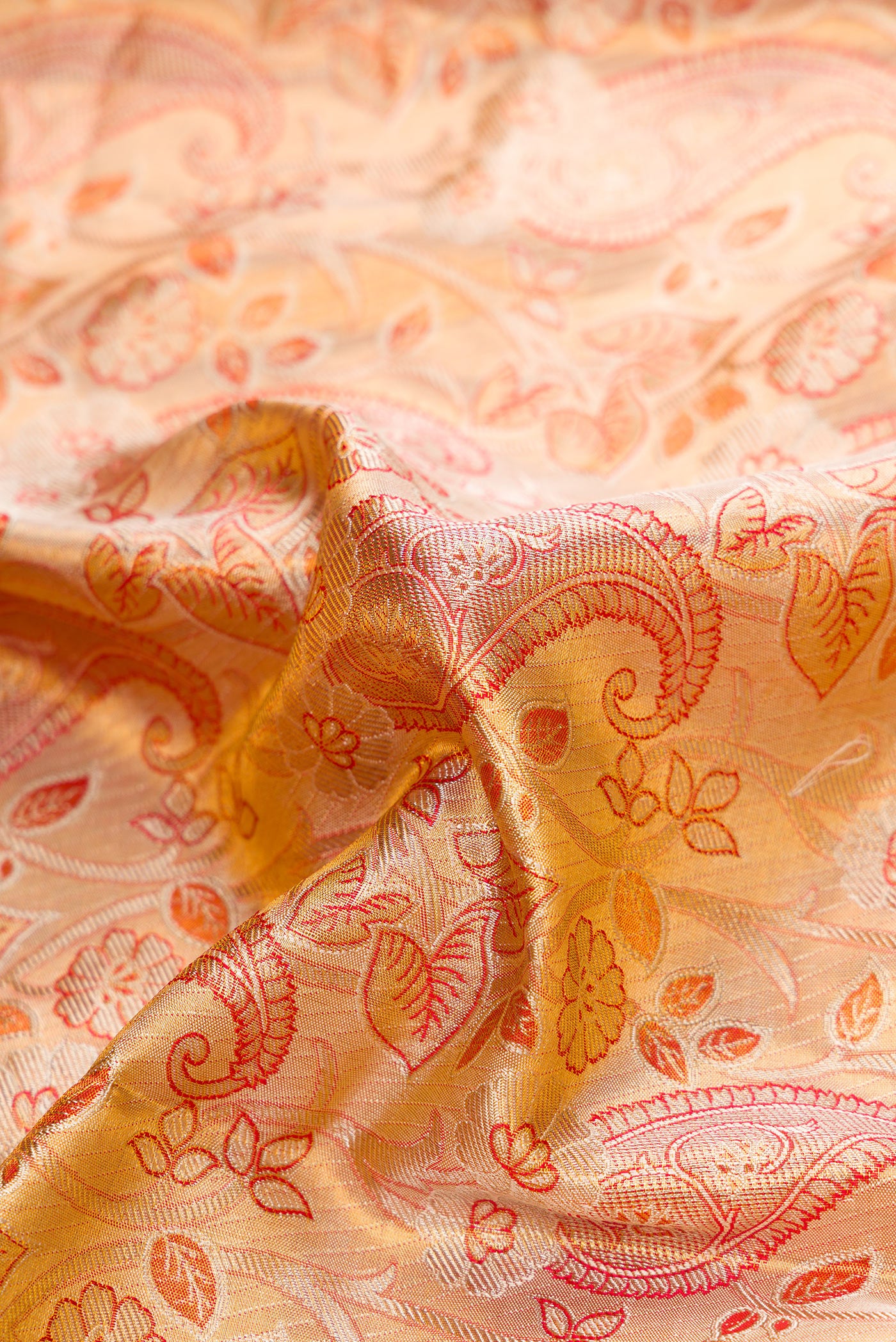 Gold Dual Tone Kanjivaram Tissue Silk Saree - Image 2