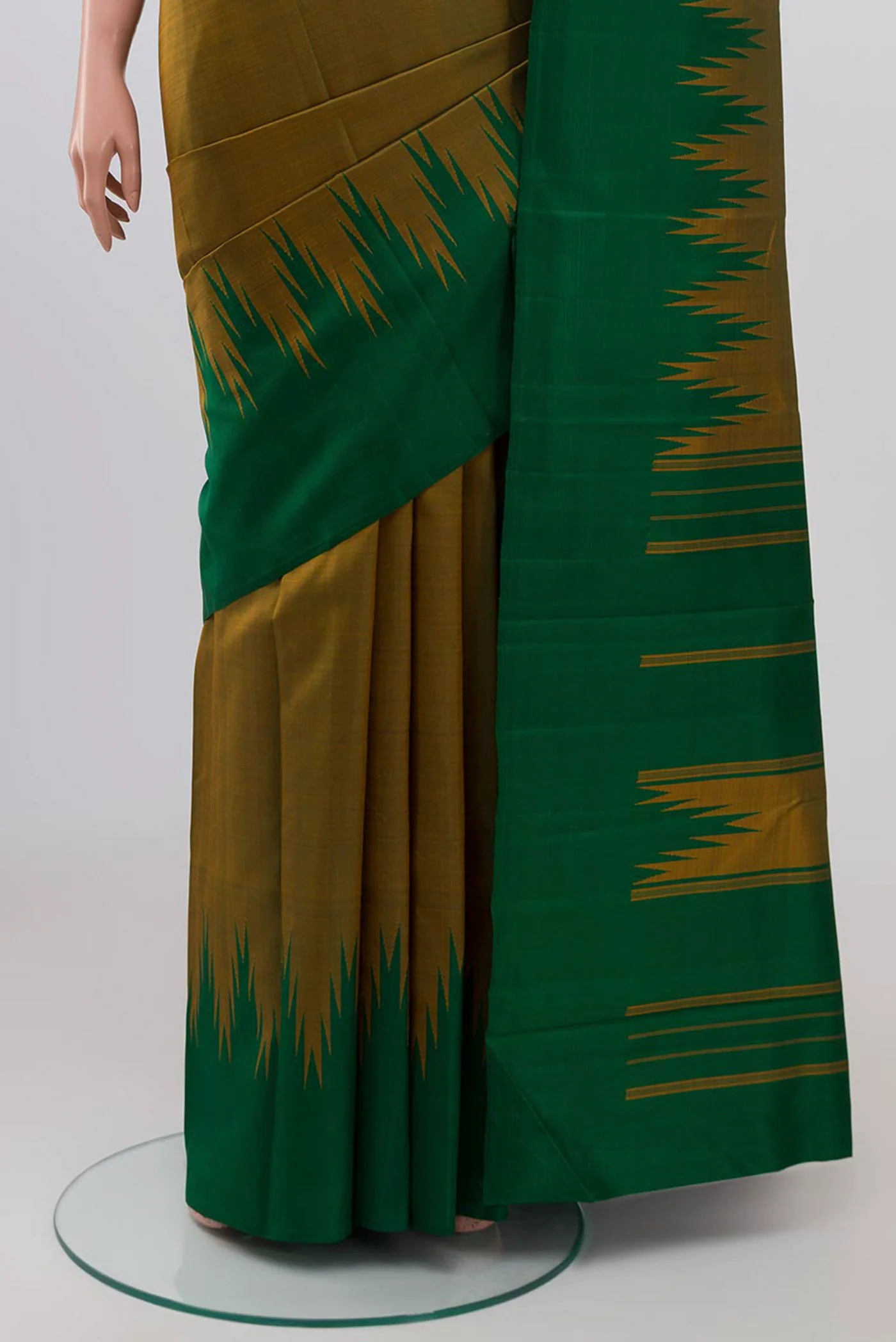 Mehandi Green Kanchipuram Silk Saree - Image 3